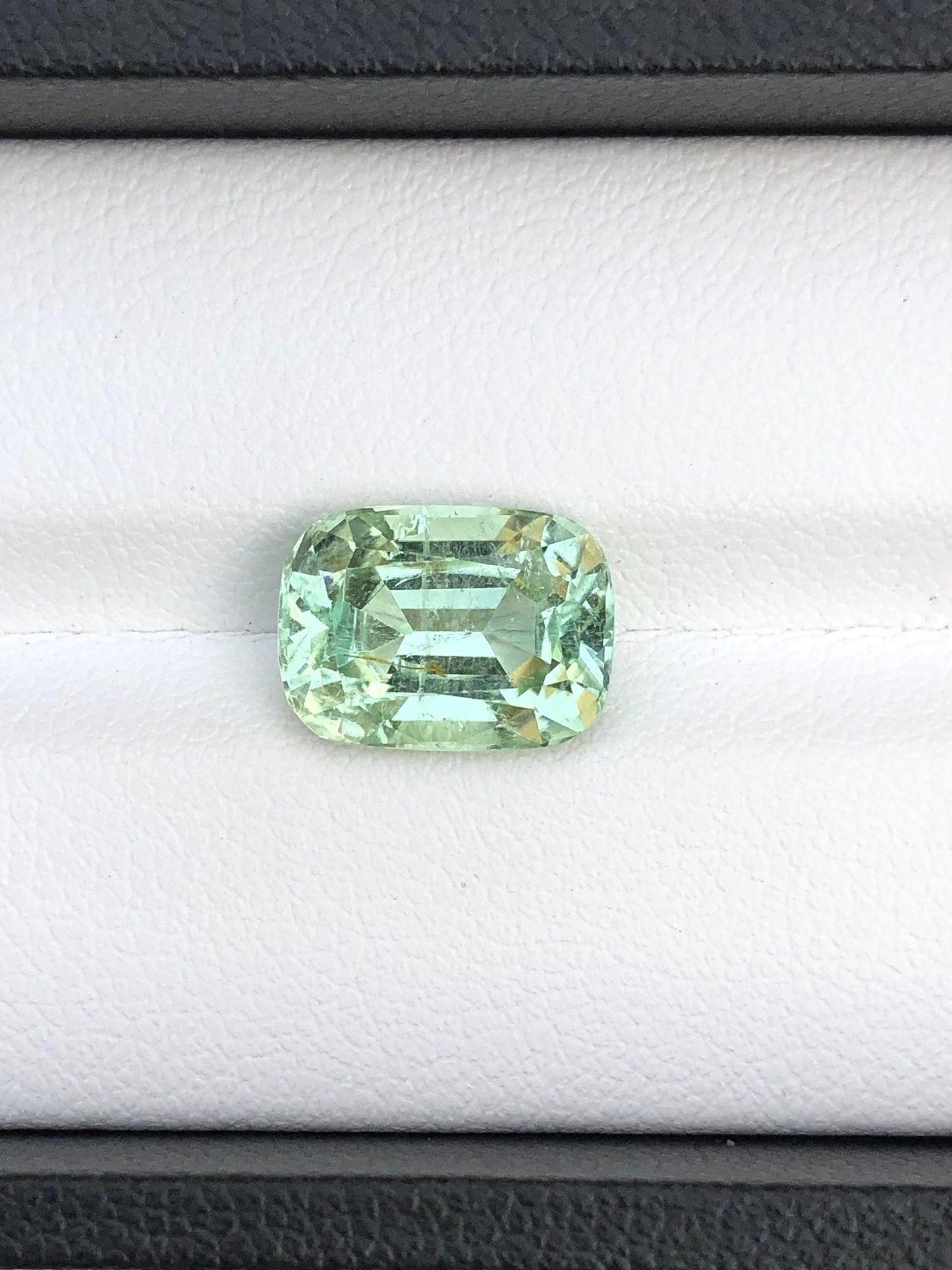 Sea Foam Tourmaline Faceted 4.70 ct - Light Green Gem for Ring Setting