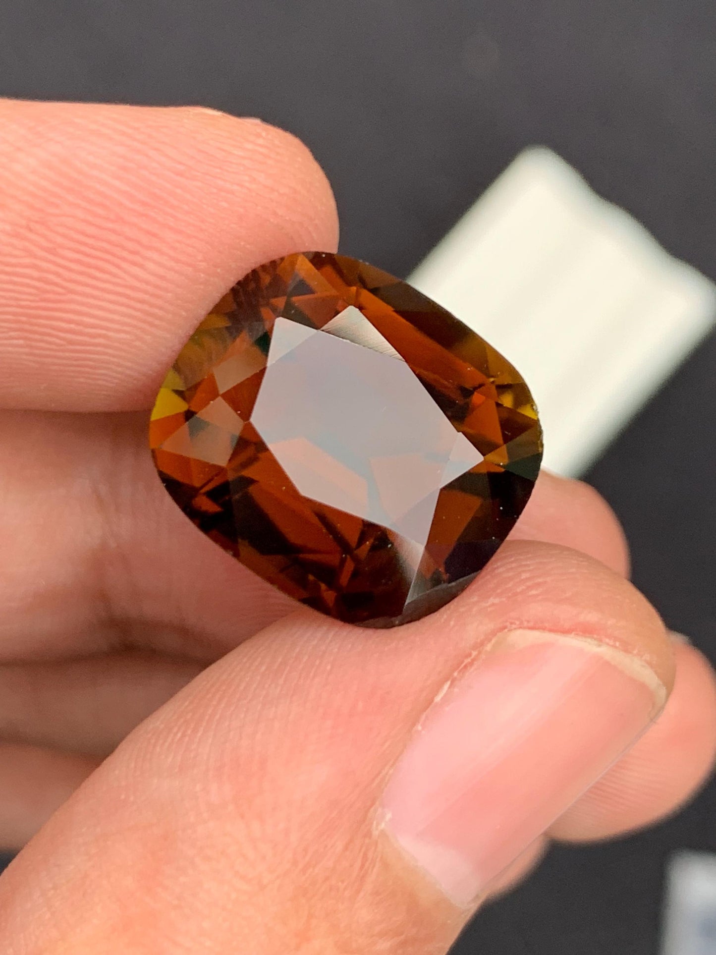 Honey Tourmaline Faceted 14.40 ct - Warm Golden Gem for Fine Jewelry