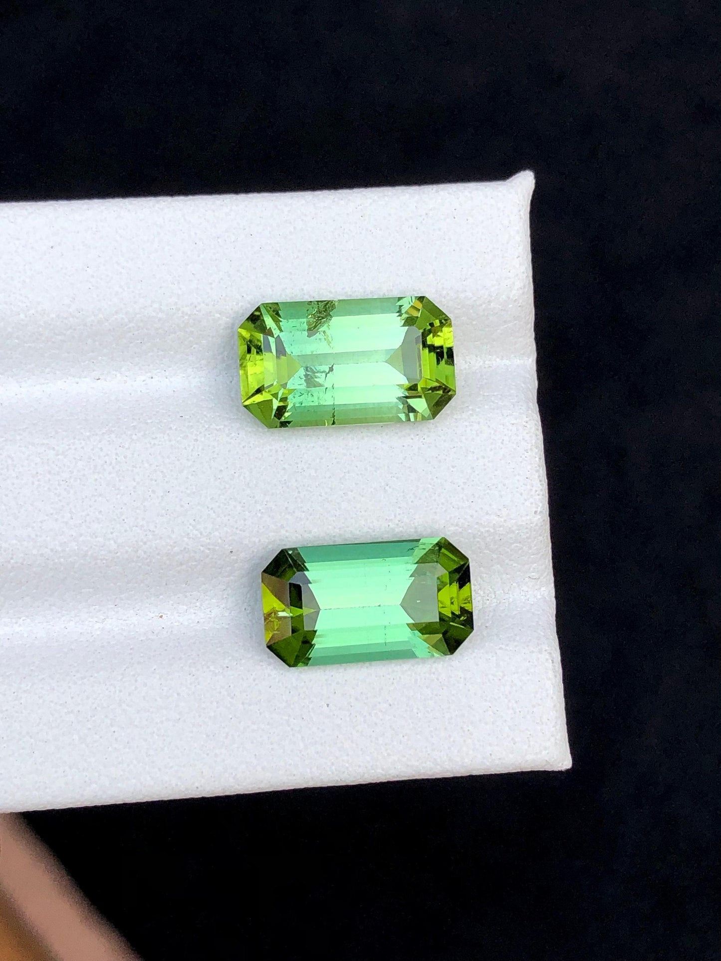 Green Tourmaline Faceted 5.65 ct - Natural Stones for Jewelry Design