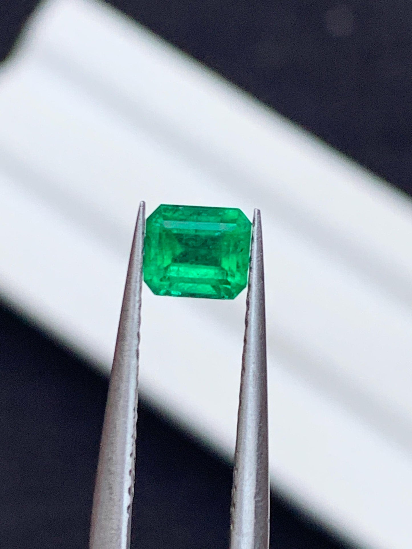 Emerald Faceted 0.65 ct - Bright Green Gem from Swat Pakistan