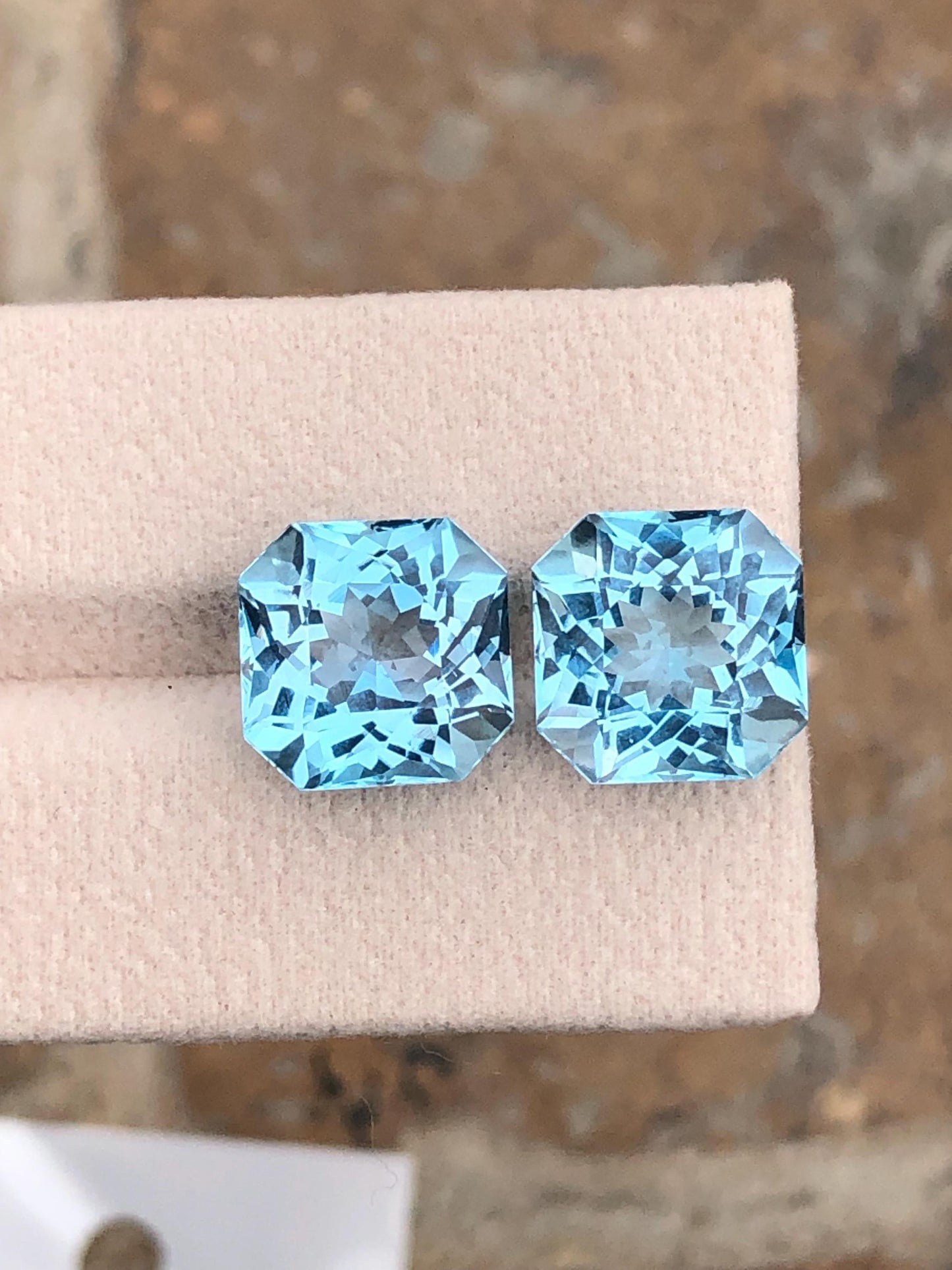 Swiss Topaz Faceted Pair 19.20 ct - Elegant Matching Stones