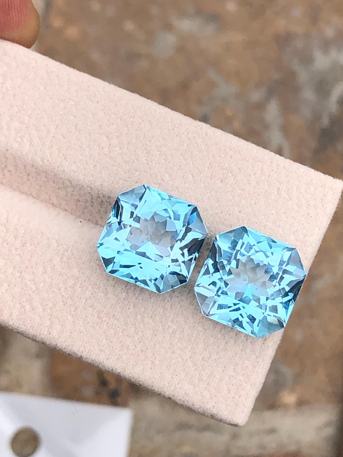 Swiss Topaz Faceted Pair 19.20 ct - Elegant Matching Stones