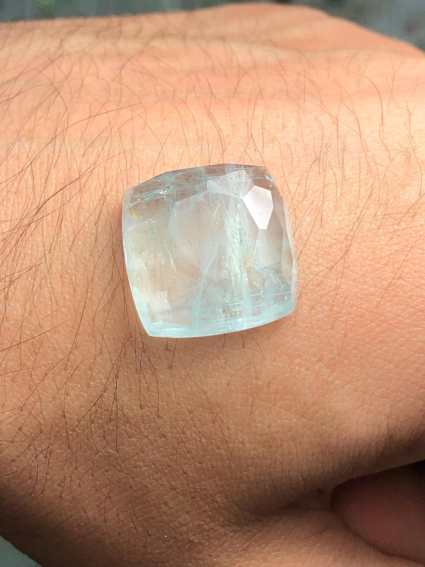 حجر الكابوشون الأخضر الفيروزي مصقول على شكل وردة، 28 قيراط - حجر كريم مصقول لصناعة المجوهرات حسب الطلب