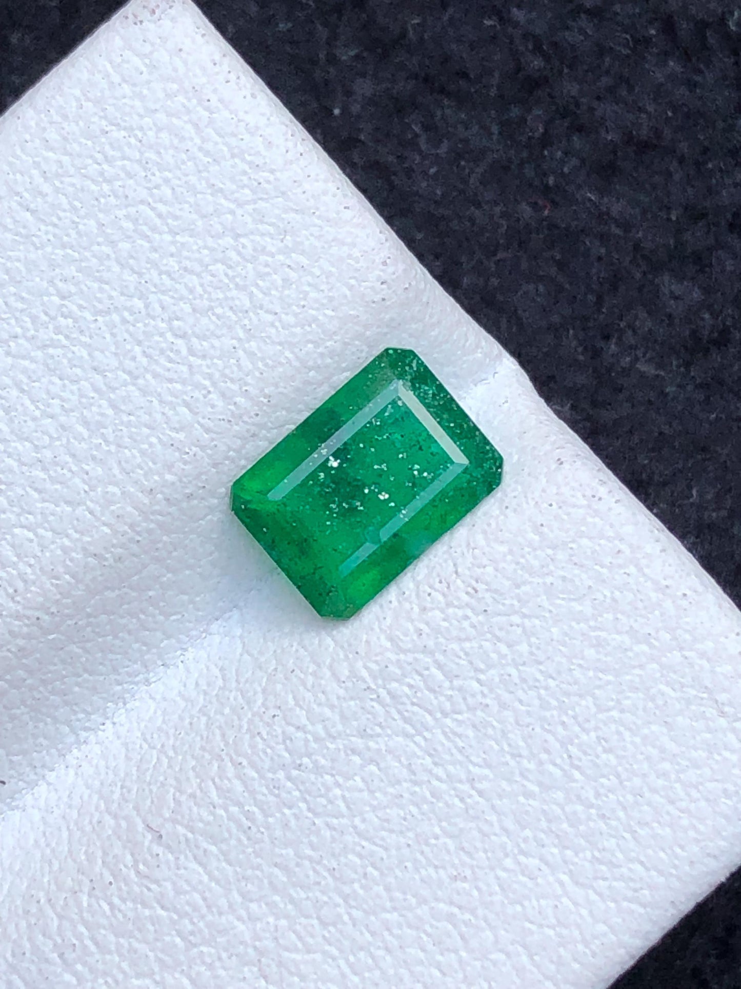 Emerald Faceted 1 ct - Swat Pakistan Gem for Engagement Jewelry