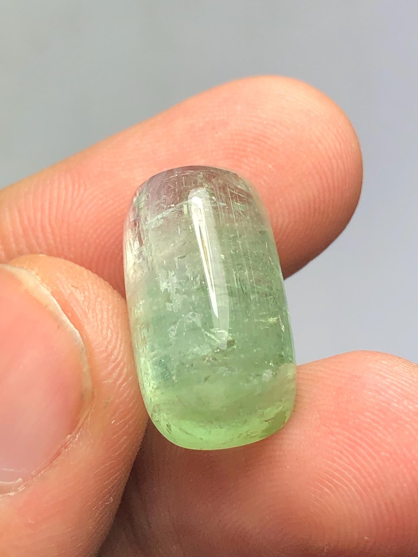 Green Tourmaline Cabochon 18.75 ct - Elegant Gem for Handmade Rings