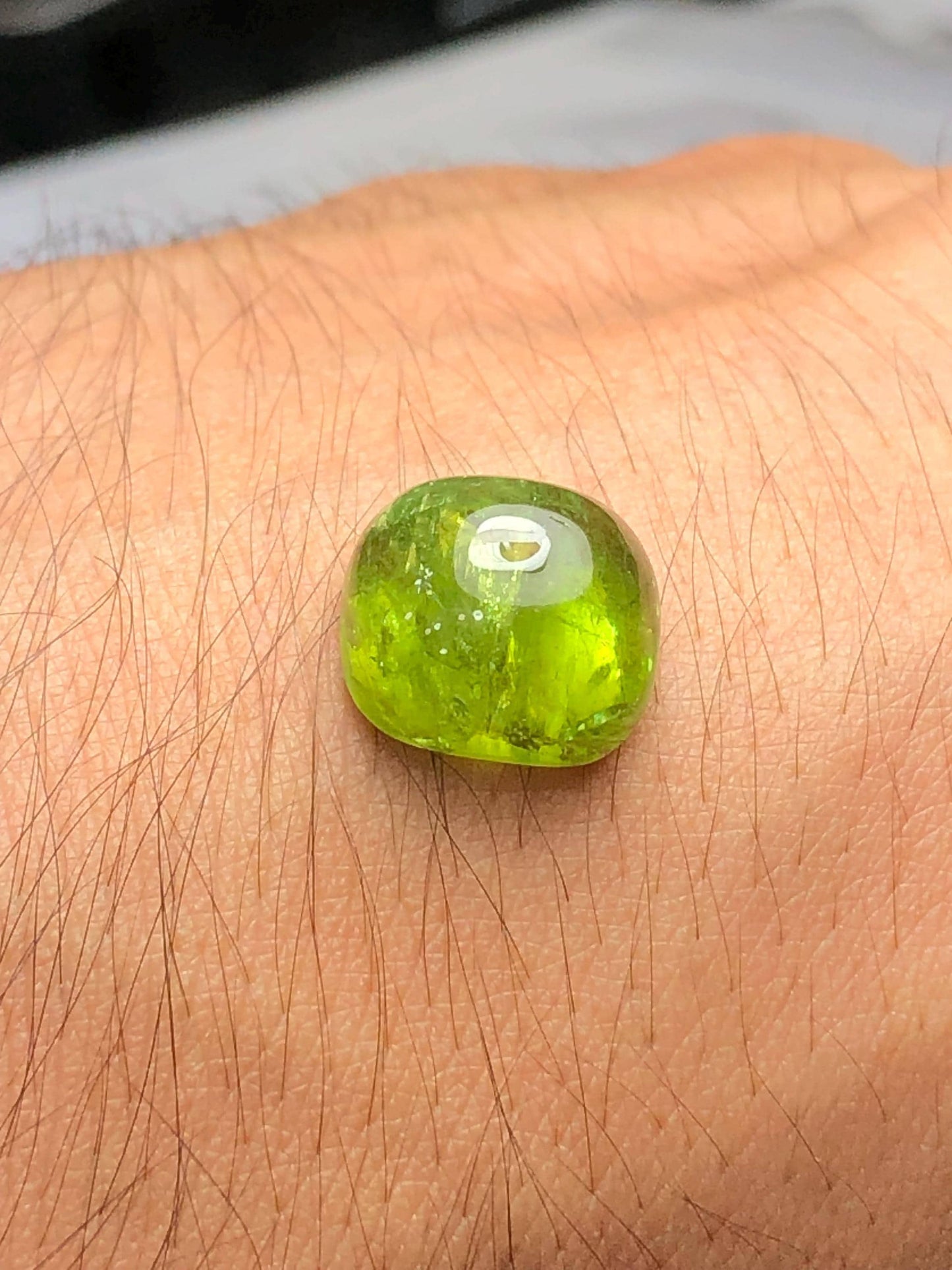 Green Tourmaline Cabochon 10.90 ct - Soothing Gem for Calm and Renewal