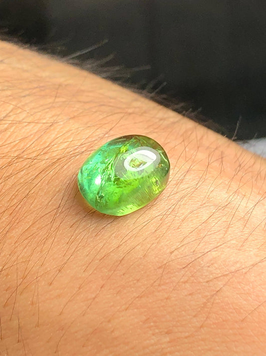 Green Tourmaline Cabochon 9.50 ct - Serene Heart Stone for Custom Rings