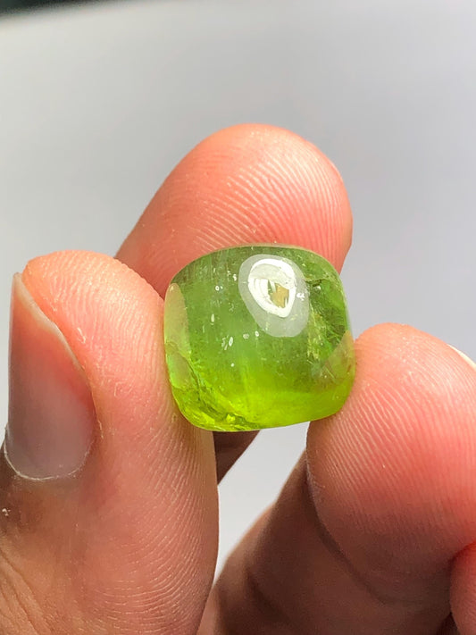 Green Tourmaline Cabochon 14.50 ct - Natural Beauty for Elegant Jewelry