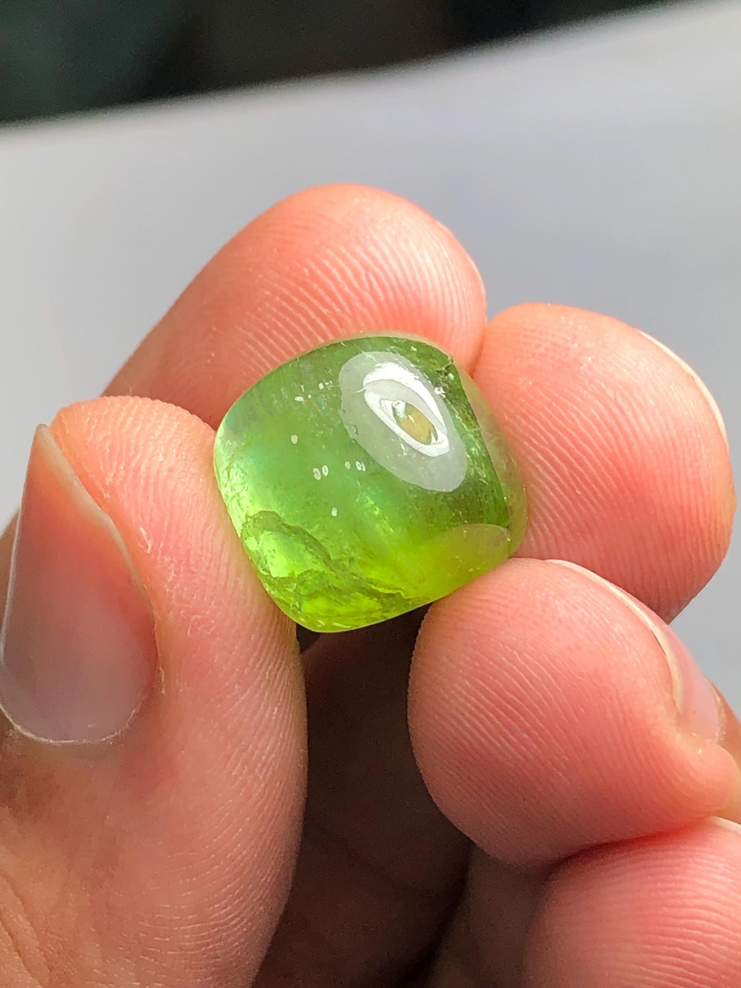 Green Tourmaline Cabochon 14.50 ct - Natural Beauty for Elegant Jewelry