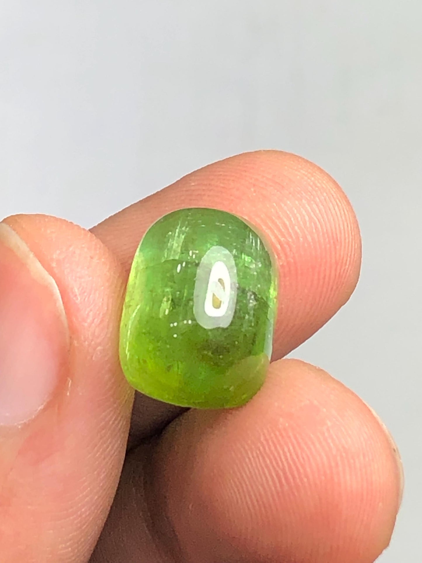 Green Tourmaline Cabochon 14 ct - Classic Gem for Meaningful Creations