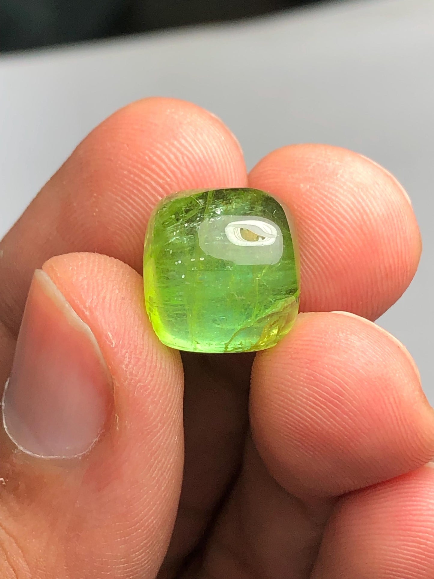 Green Tourmaline Cabochon 14.50 ct - Natural Beauty for Elegant Jewelry