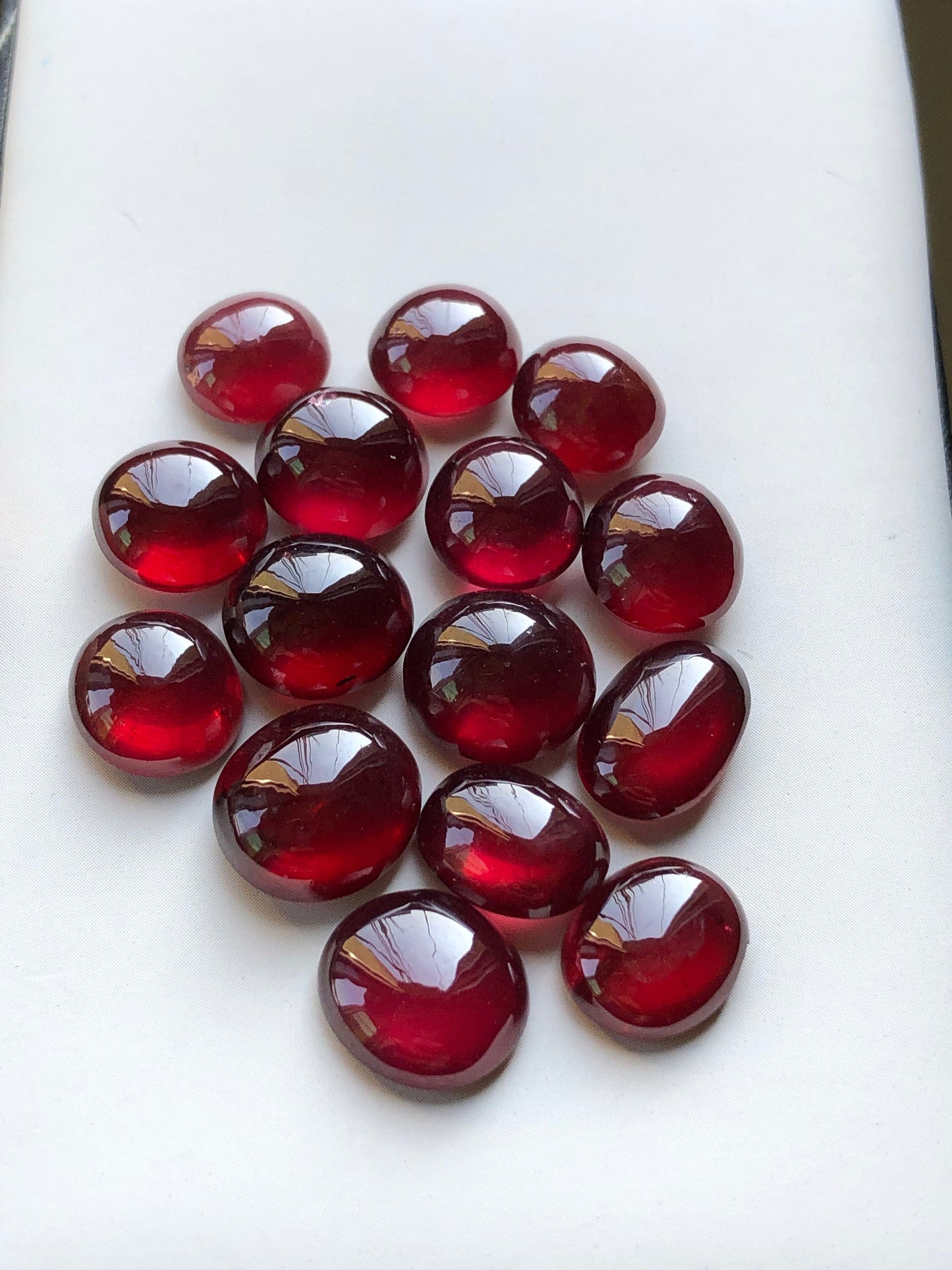 87 carats very beautiful natural garnet cabochons available for sale