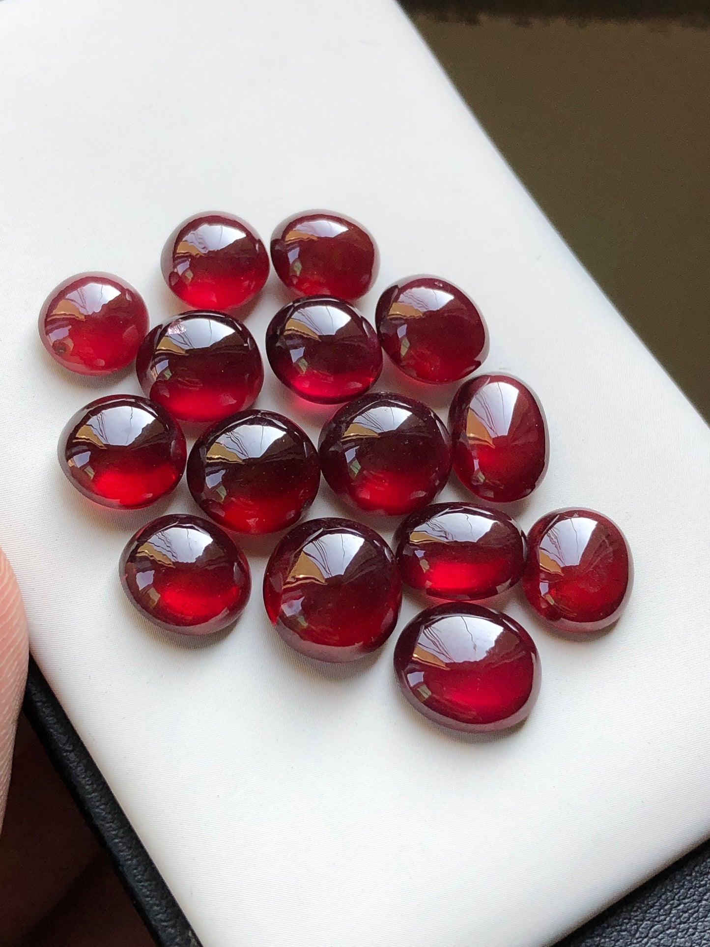 87 carats very beautiful natural garnet cabochons available for sale