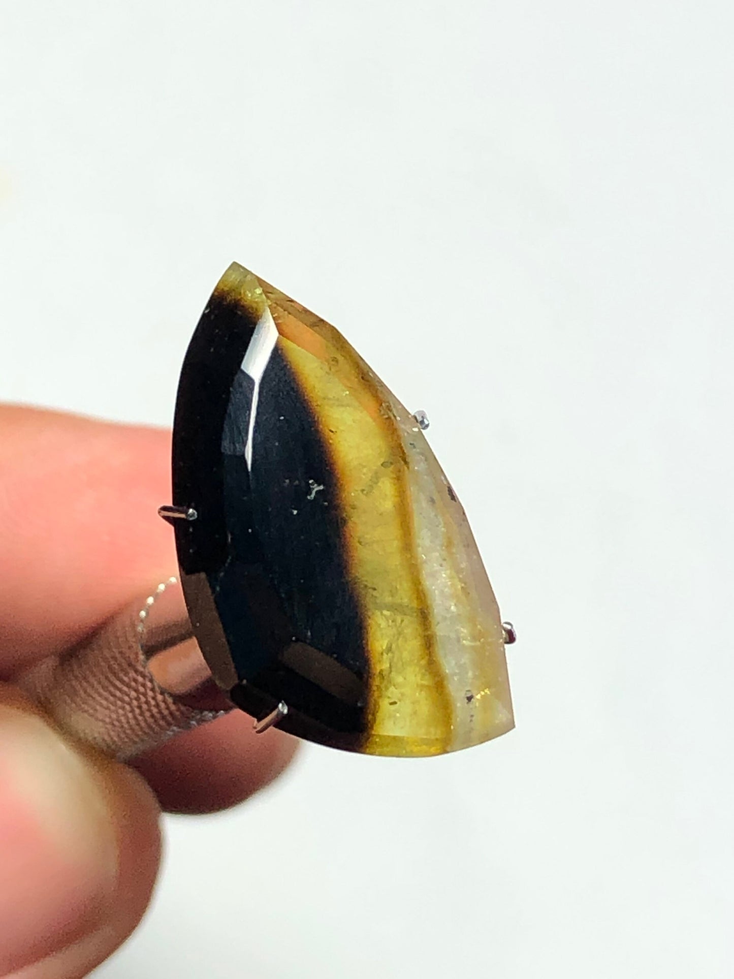 Bi colour tourmaline rose cut 11 carat natural origin Afghanistan