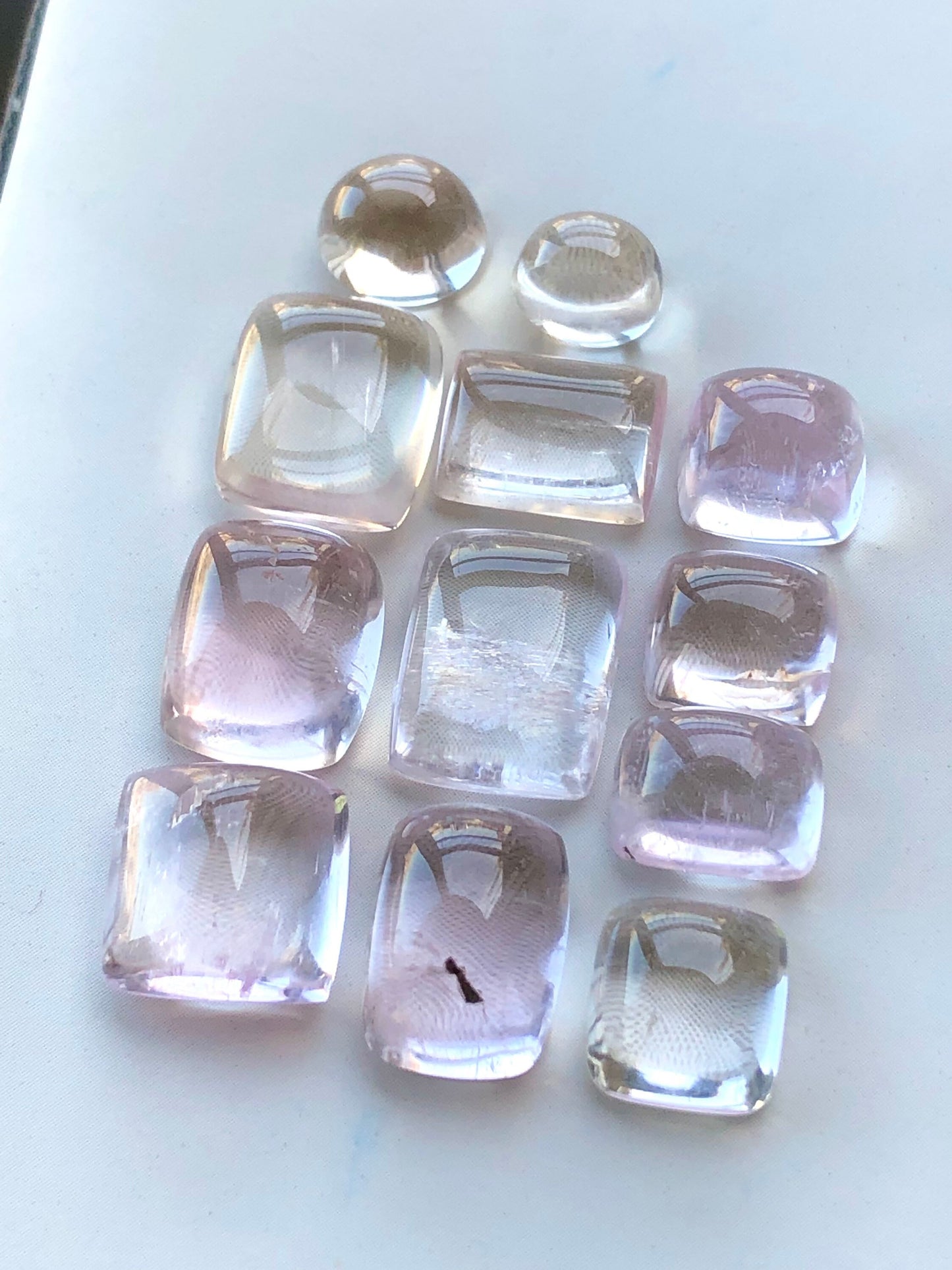 64  carats natural kunzite cabochons lot available