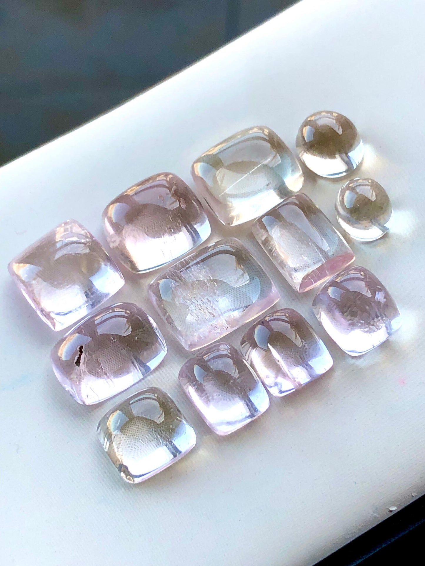 64  carats natural kunzite cabochons lot available