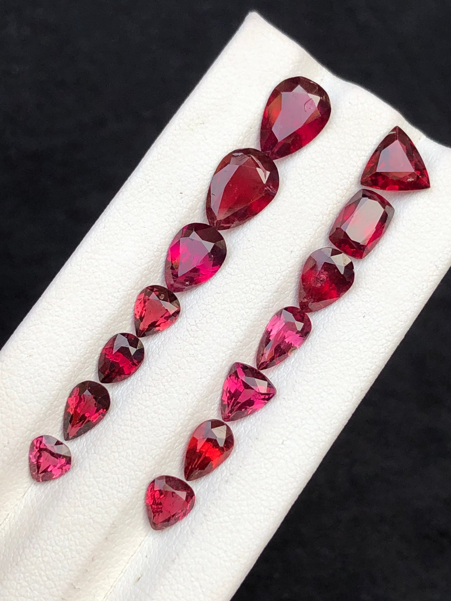 15 carats very beautiful natural faceted garnet available for sale