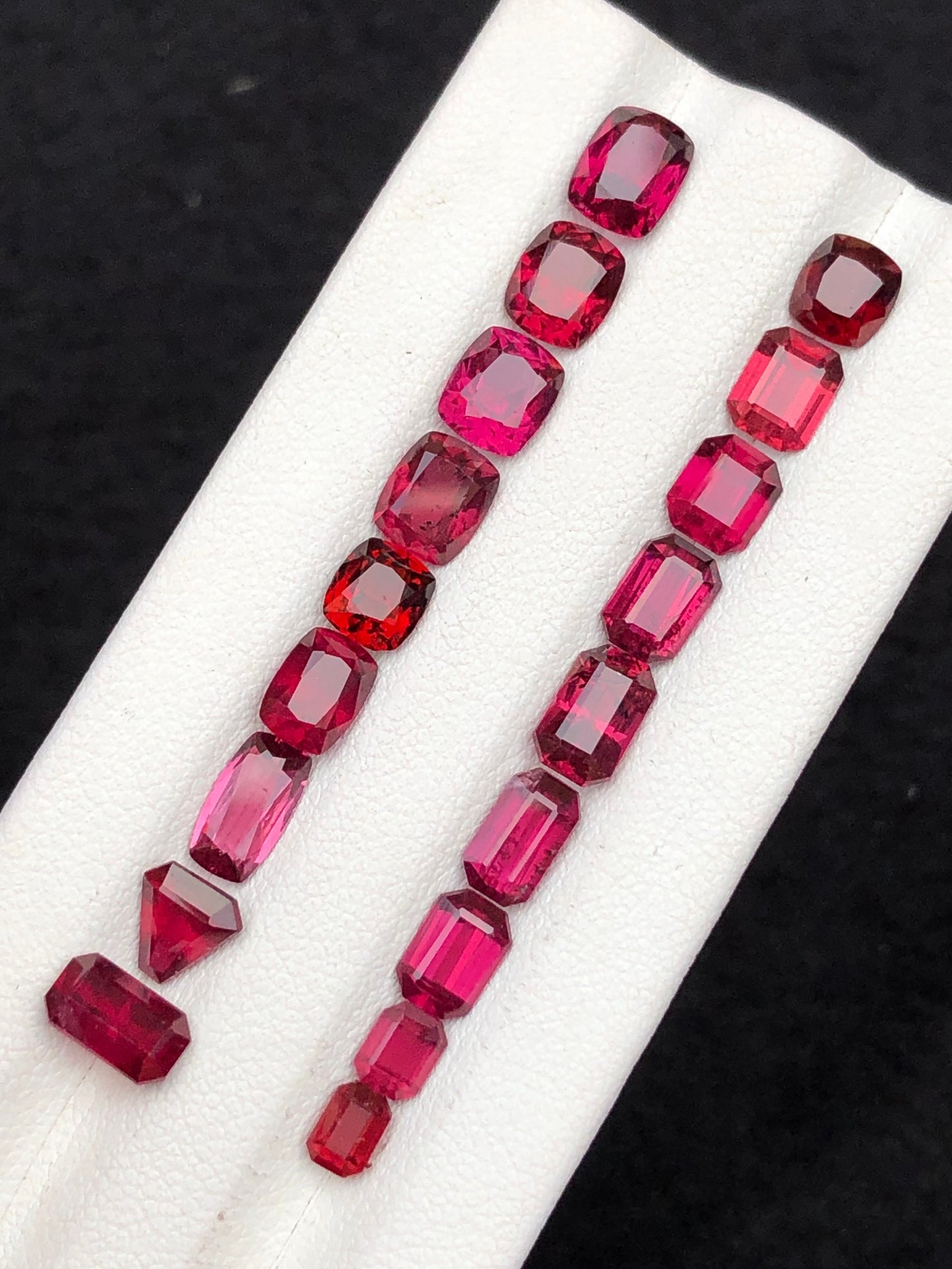 17 carats very beautiful natural faceted garnet  available for sale