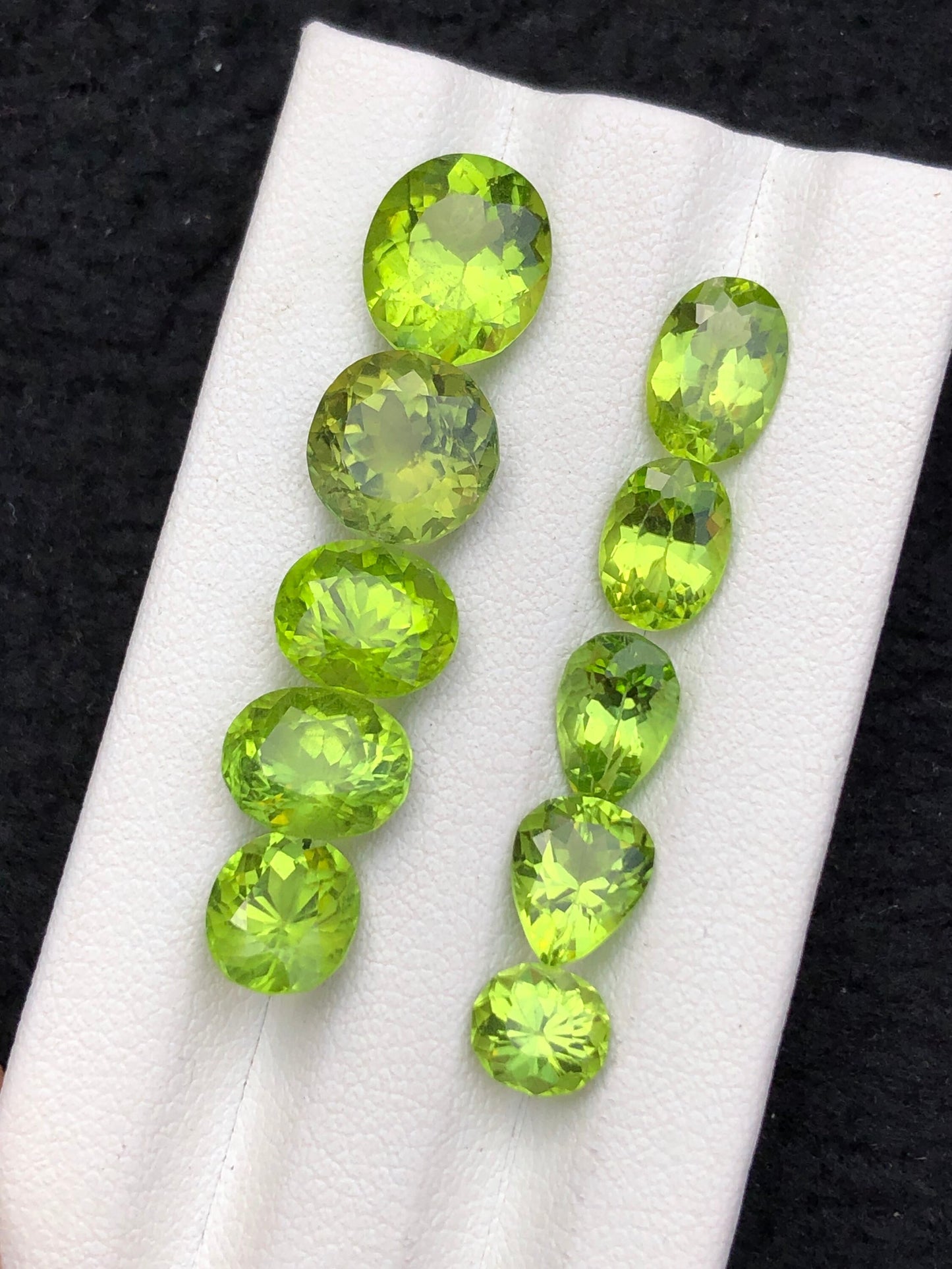 peridots 18.90 carats natural faceted top quality perfect for jewellery,necklace, earrings