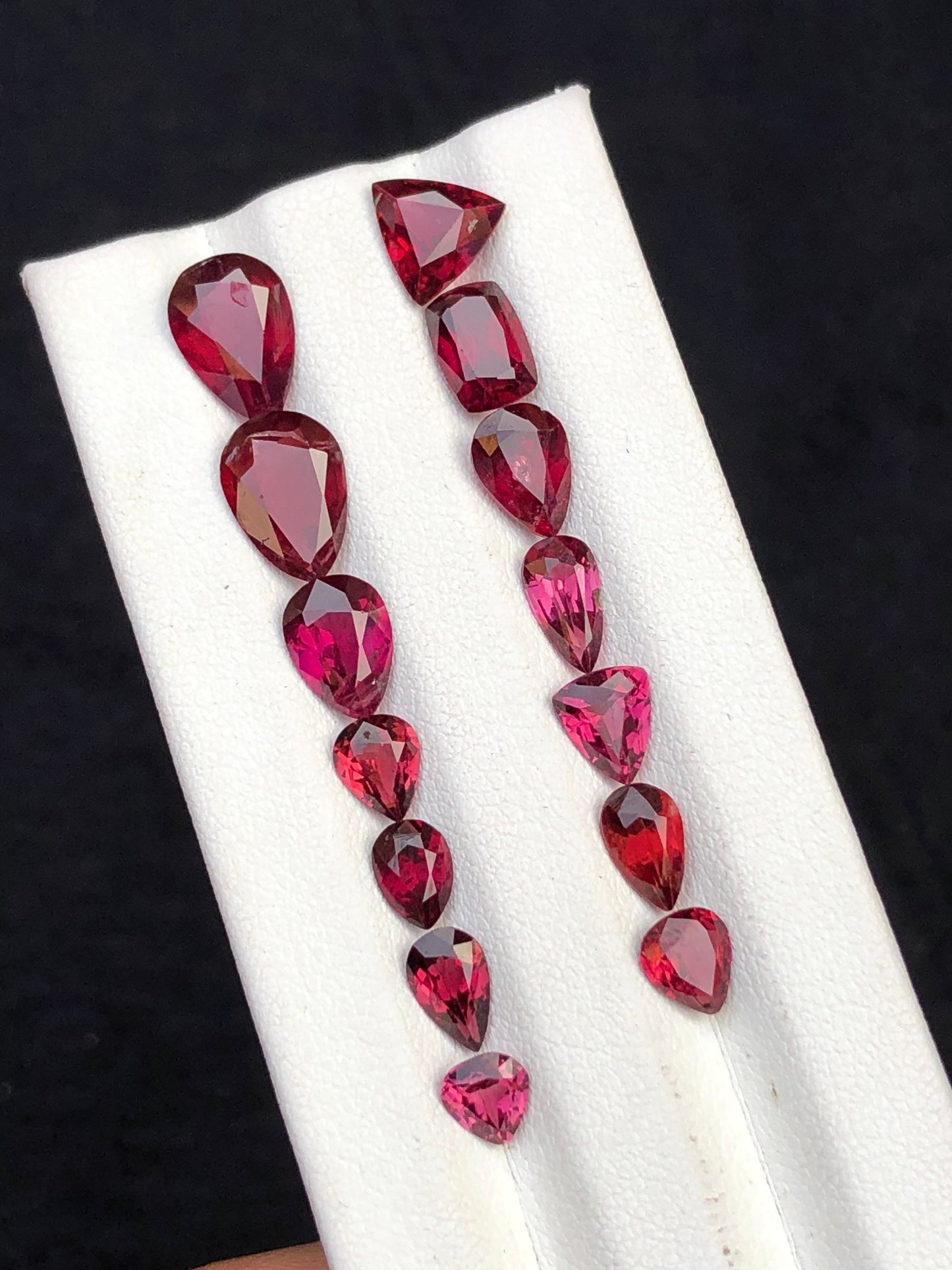 15 carats very beautiful natural faceted garnet available for sale