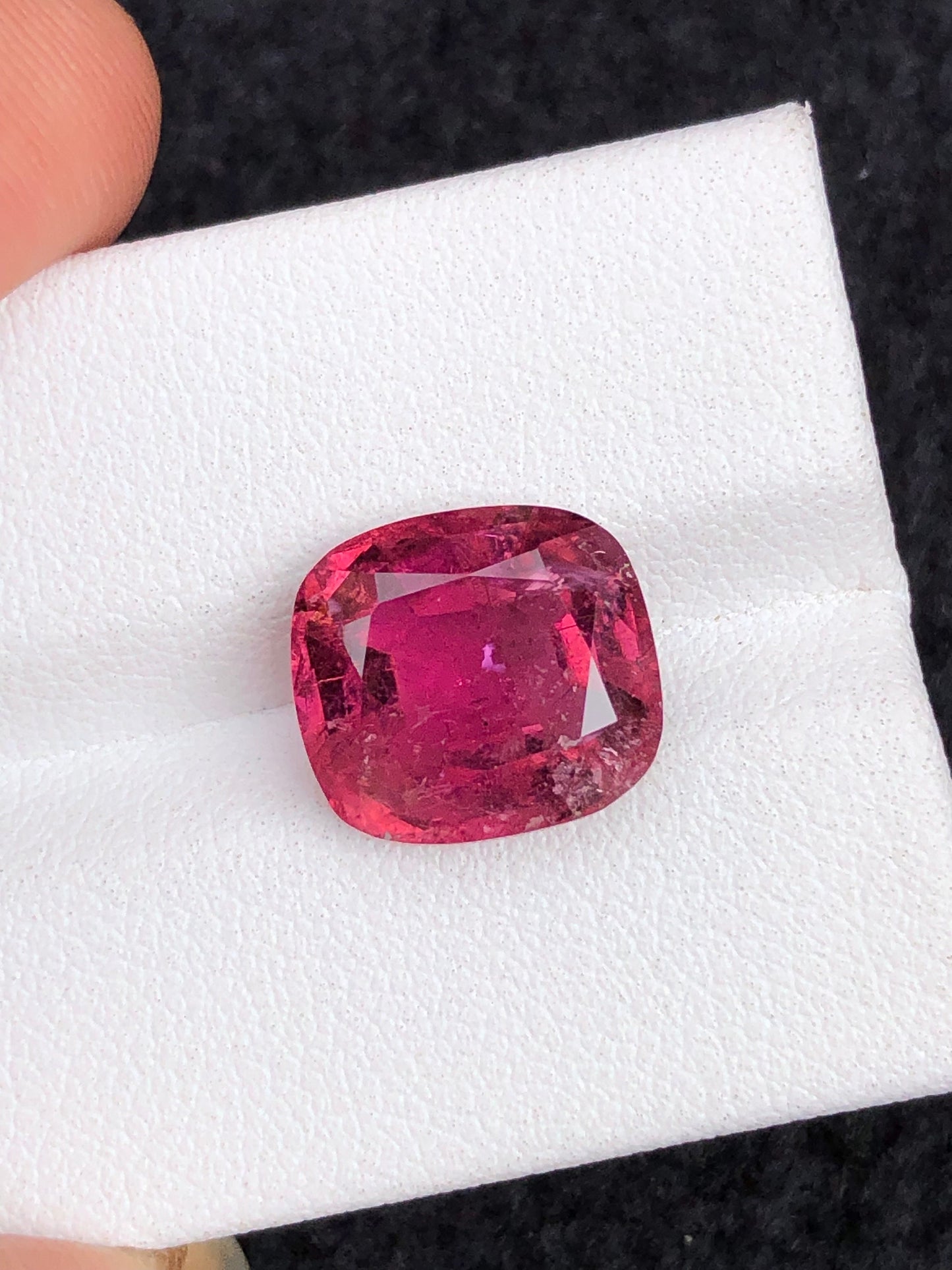 5.55 carat very beautiful natural top quality faceted tourmaline available for sale