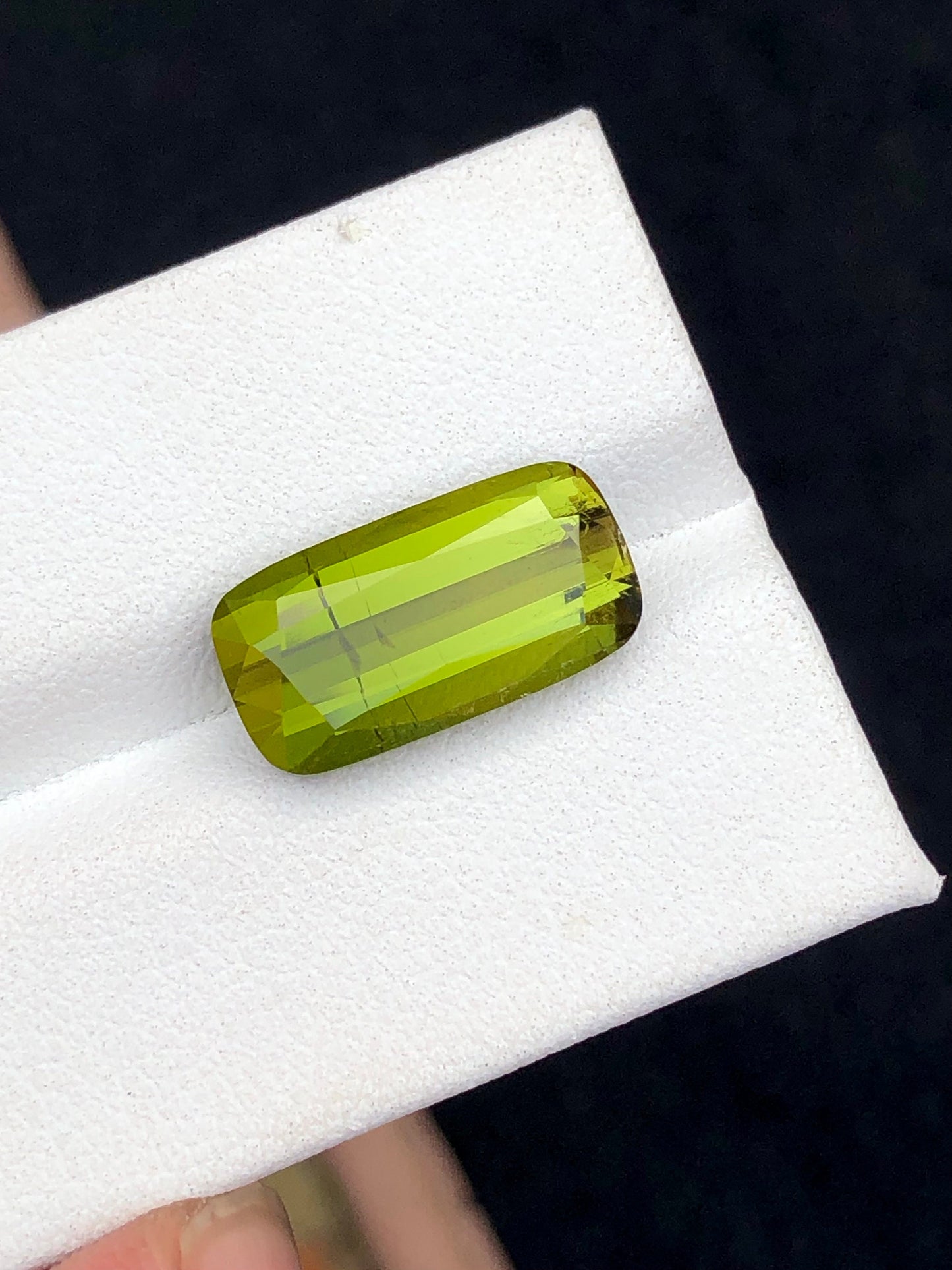 Olive green tourmaline 6.80 carat natural