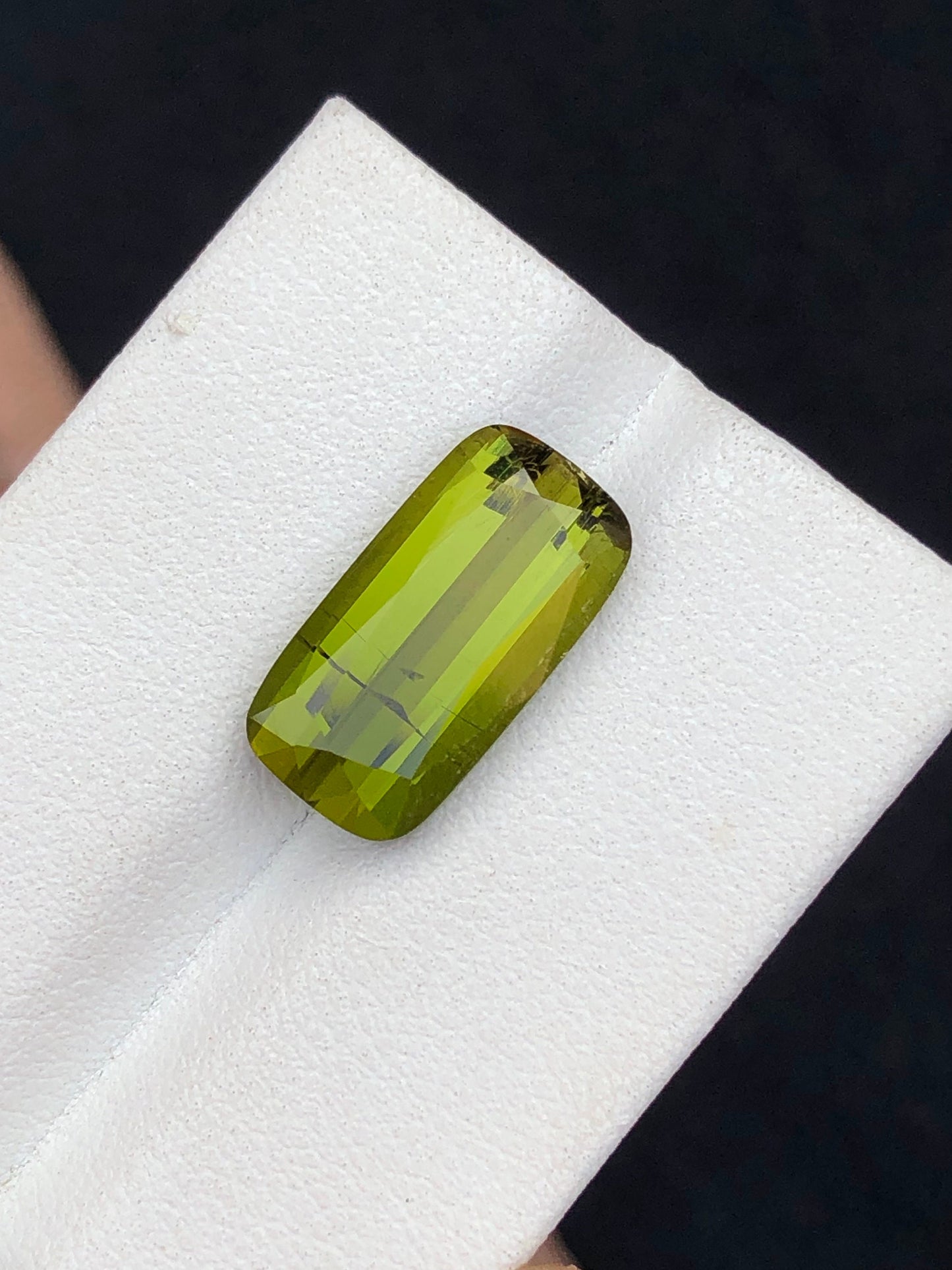 Olive green tourmaline 6.80 carat natural