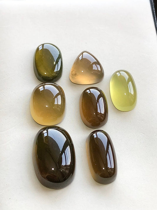 Solar cabochons natural 73.30 carats natural from Afghanistan flat back