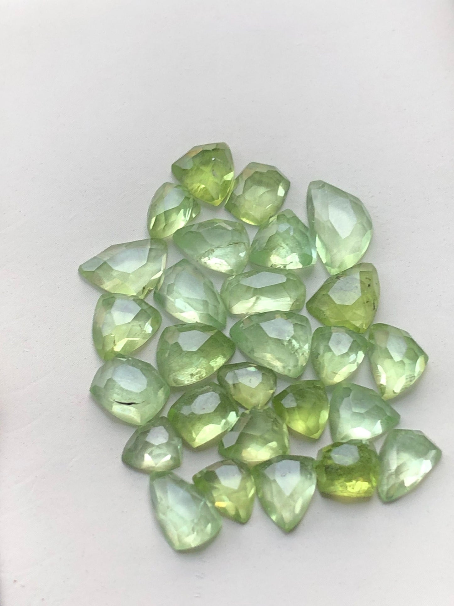 Peridot rosecut 34 carats natural