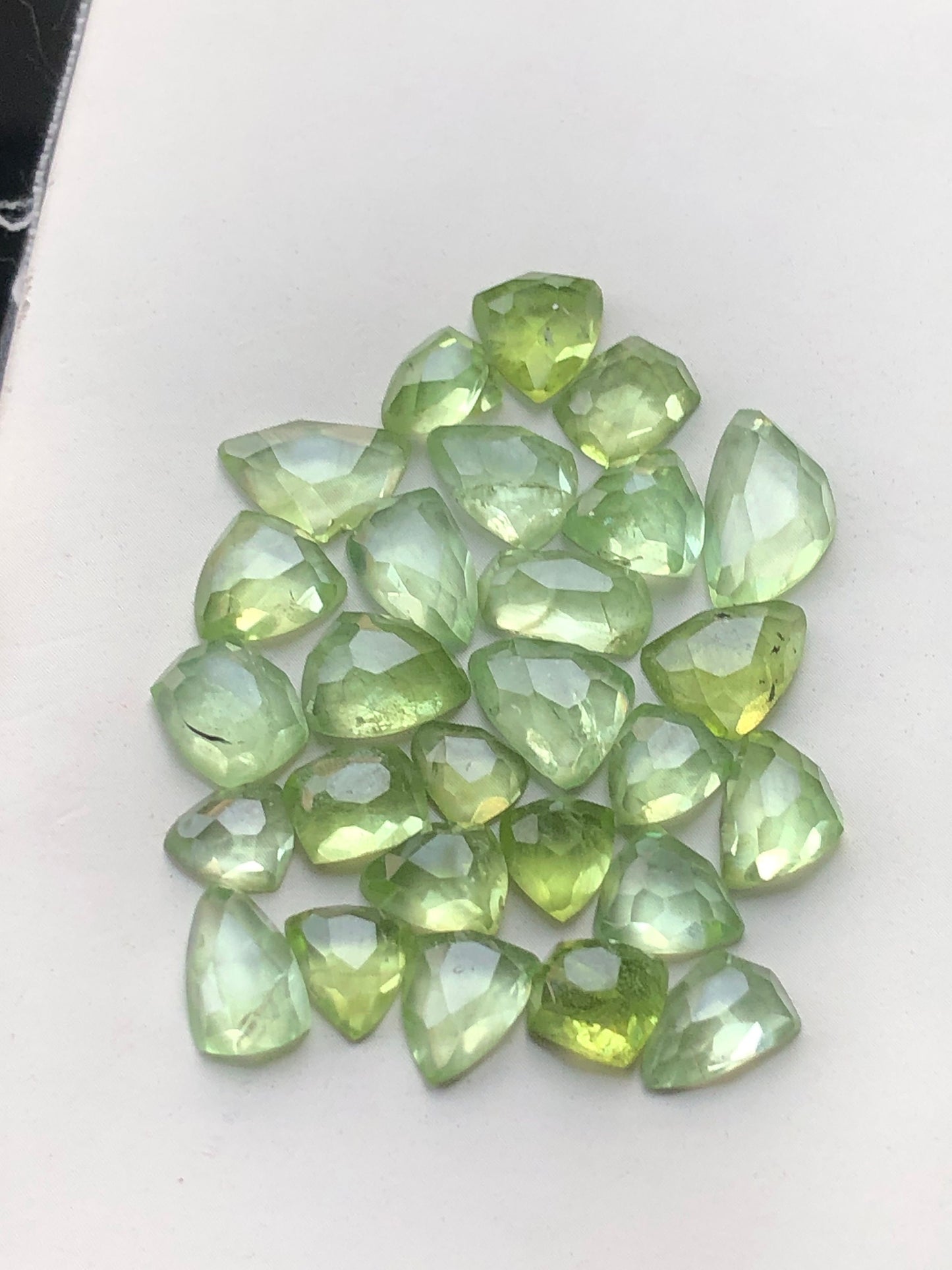 Peridot rosecut 34 carats natural