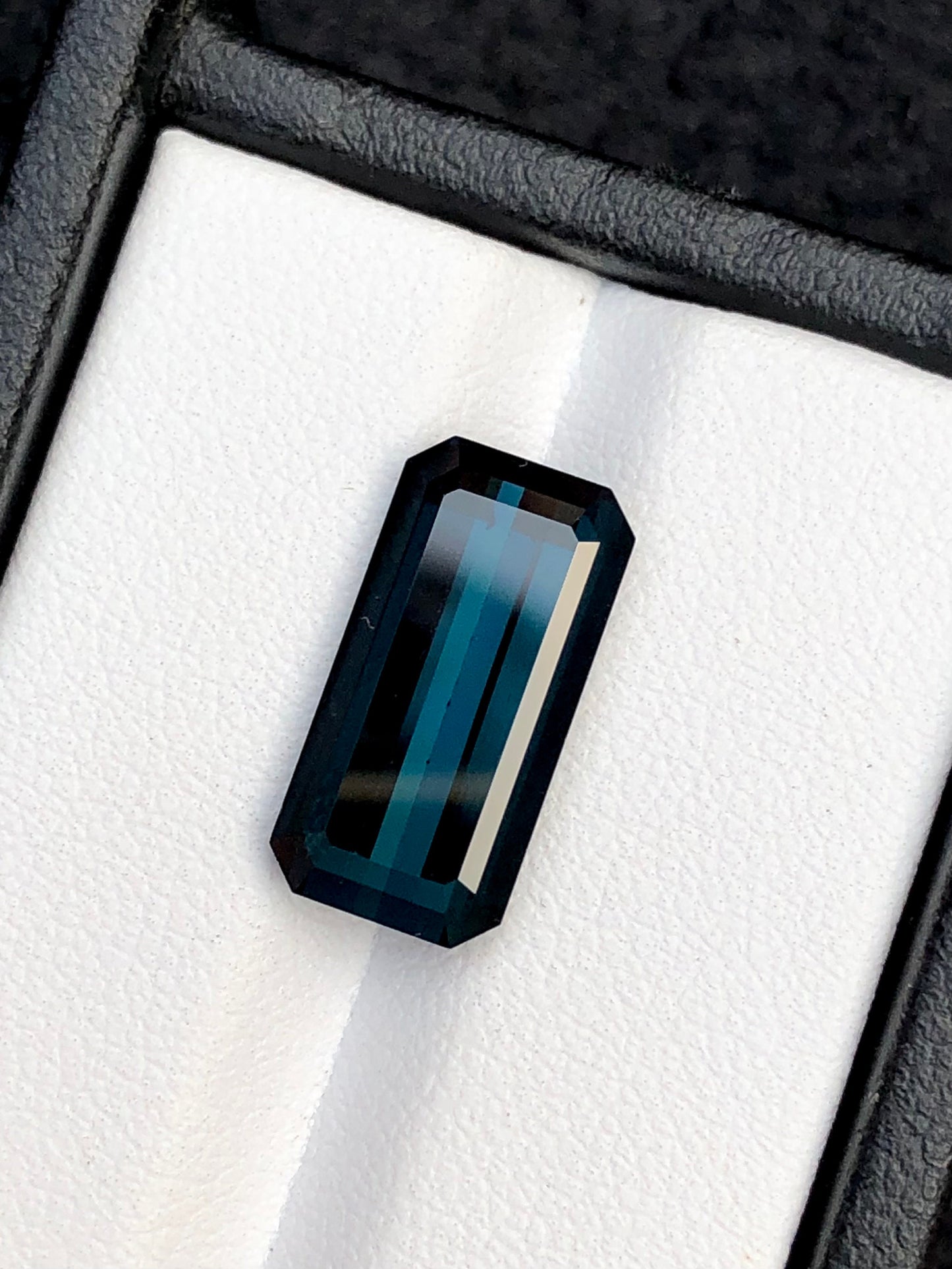 Dark indicolite tourmaline 7.40 carat natural