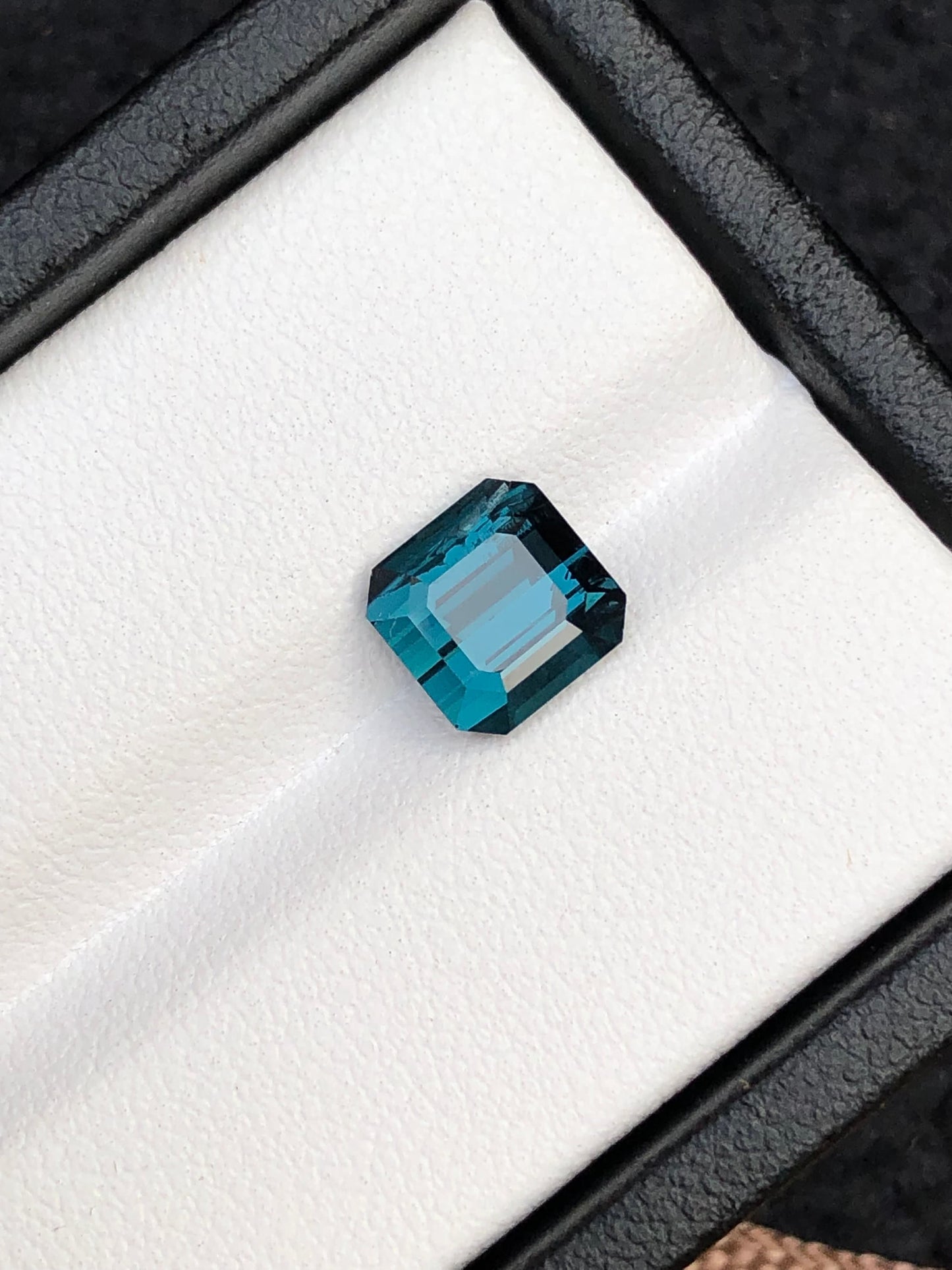 Indicolite tourmaline 2.15 carat