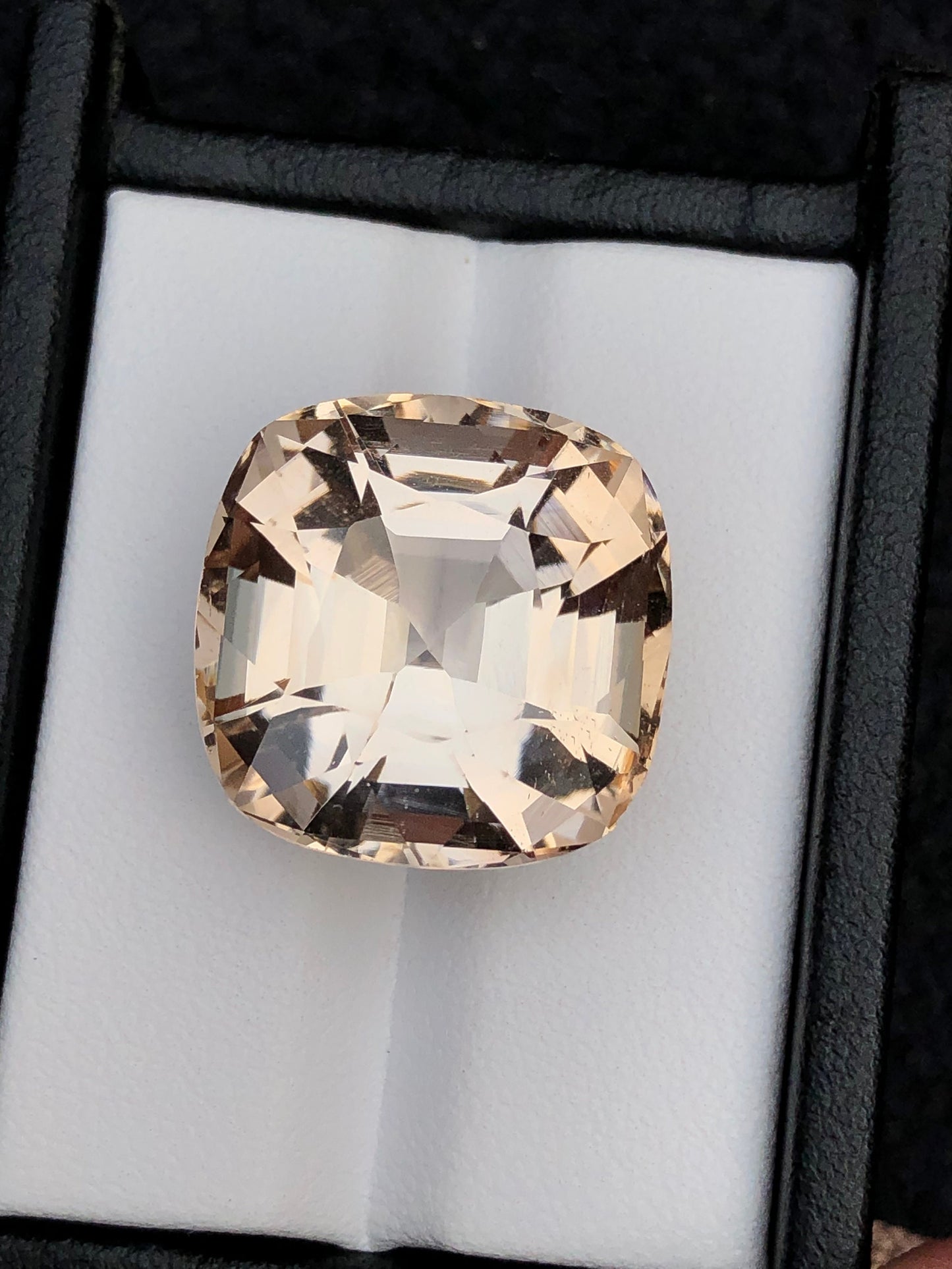 Natural skardu topaz 33.50 carat