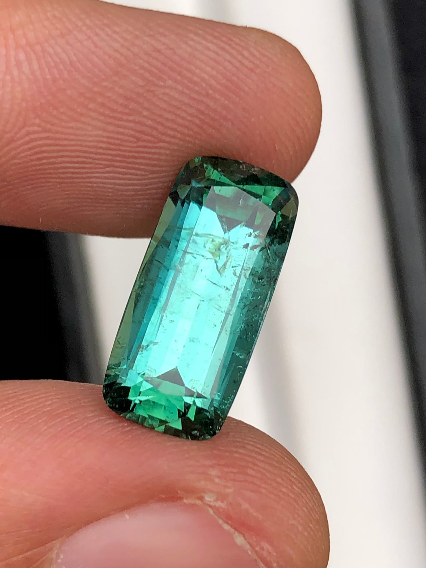 Greenish blue tourmaline 8.40 carat natural