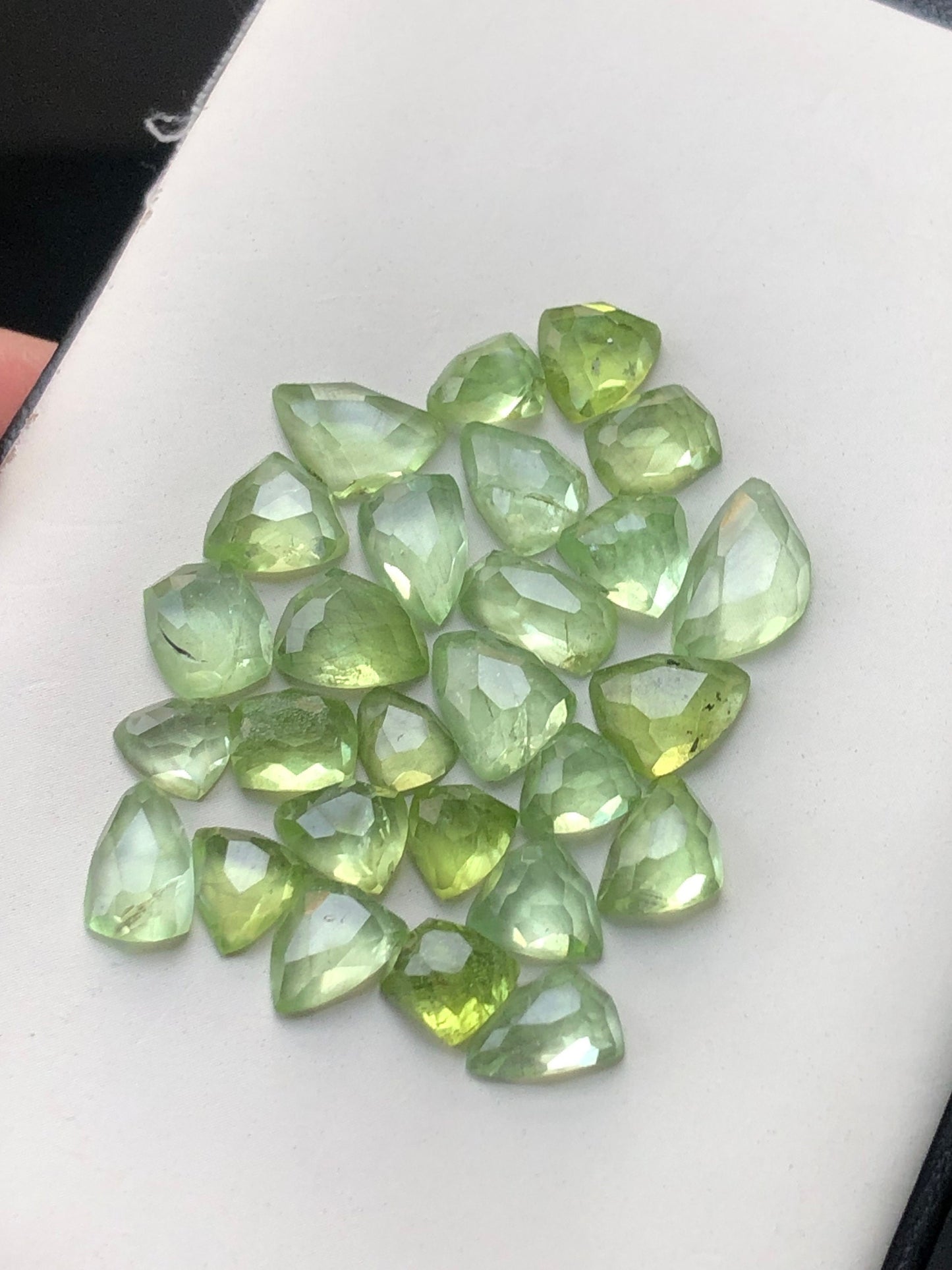 Peridot rosecut 34 carats natural