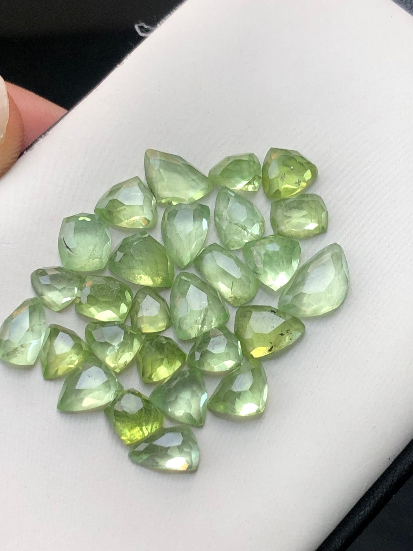 Peridot rosecut 34 carats natural