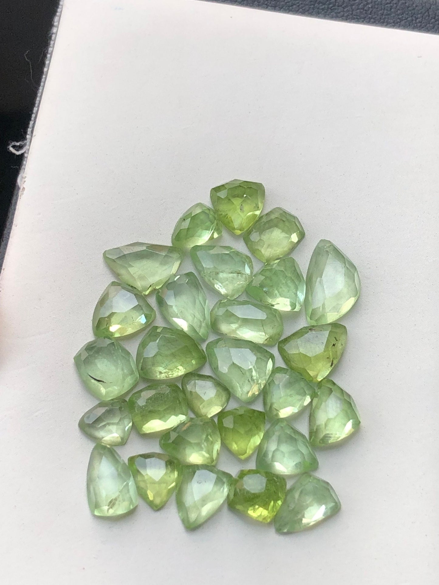 Peridot rosecut 34 carats natural