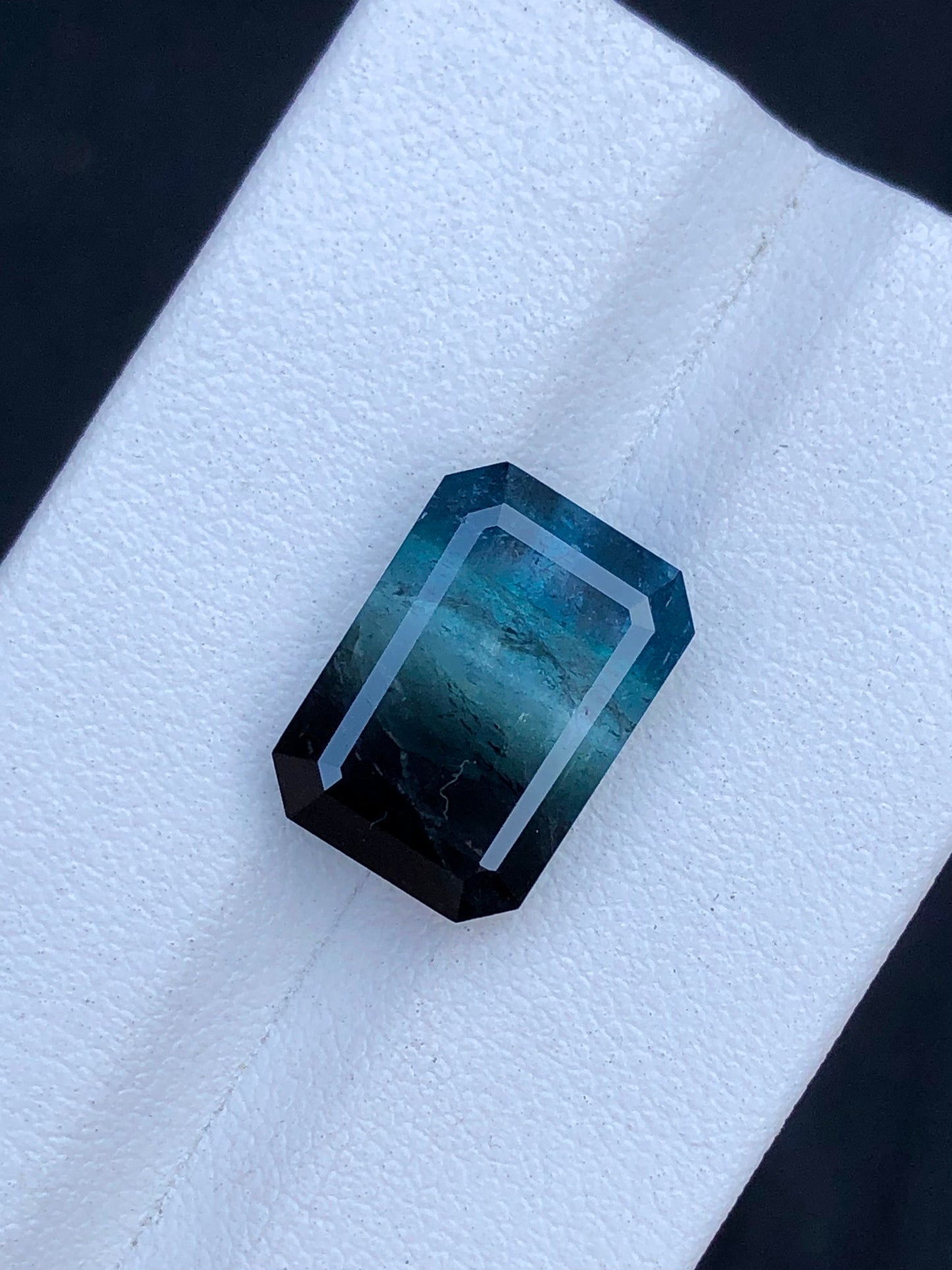 Unique bi colour tourmaline 8.70 carat natural