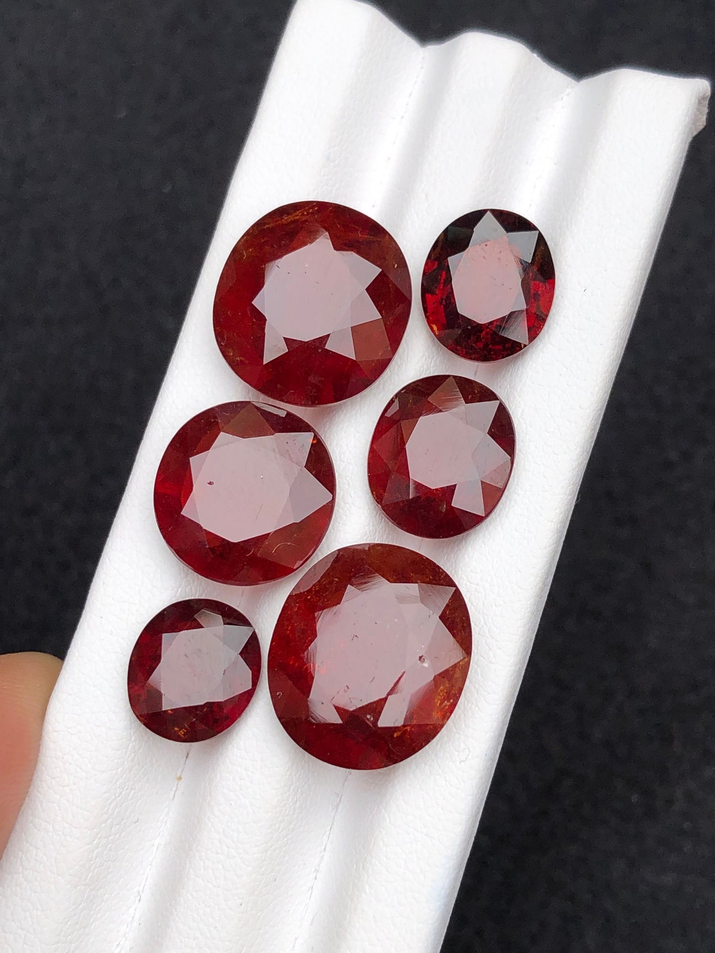 Natural faceted garnet 63.80 carats