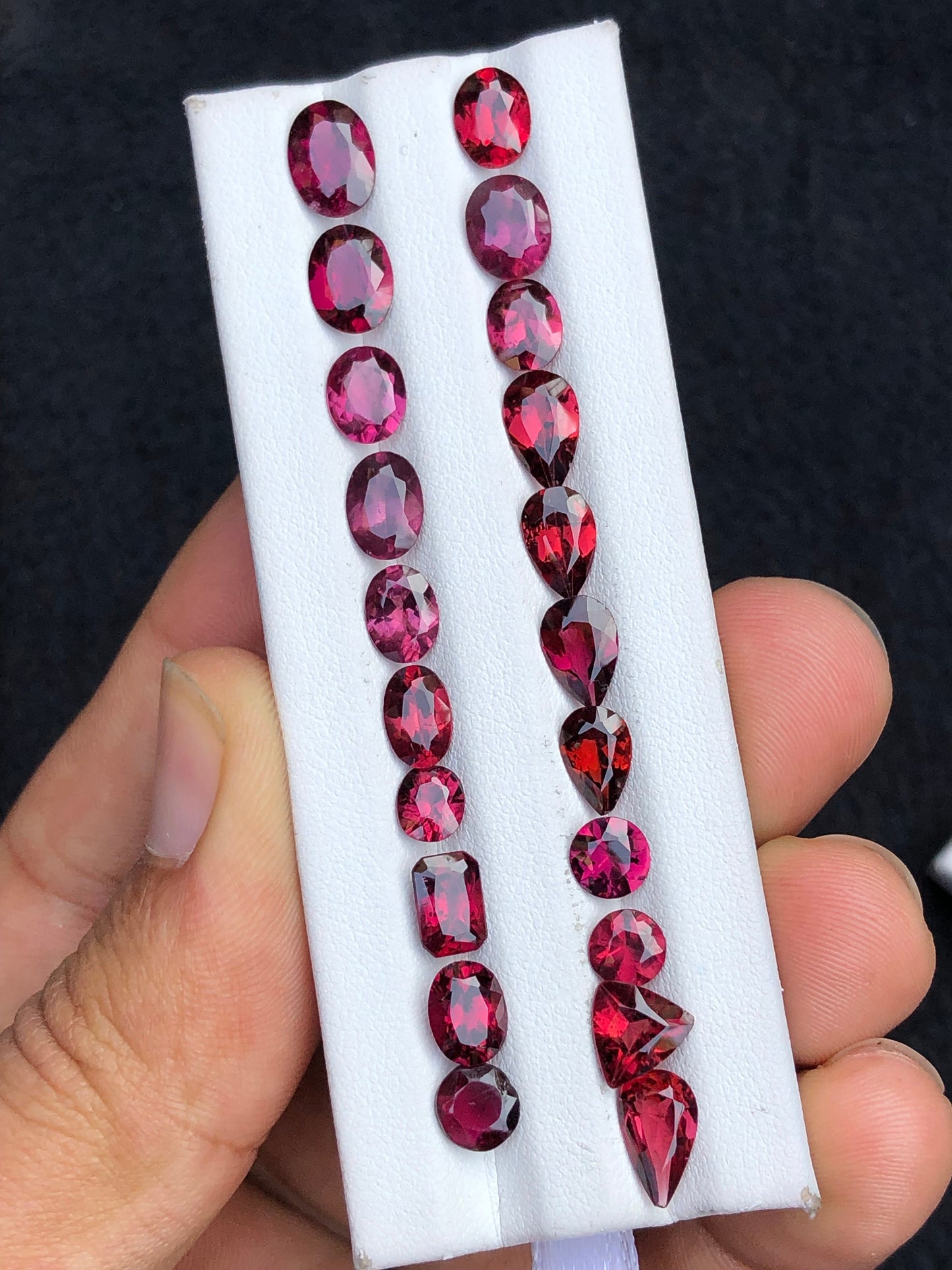 Natural faceted garnet 25.20 carats