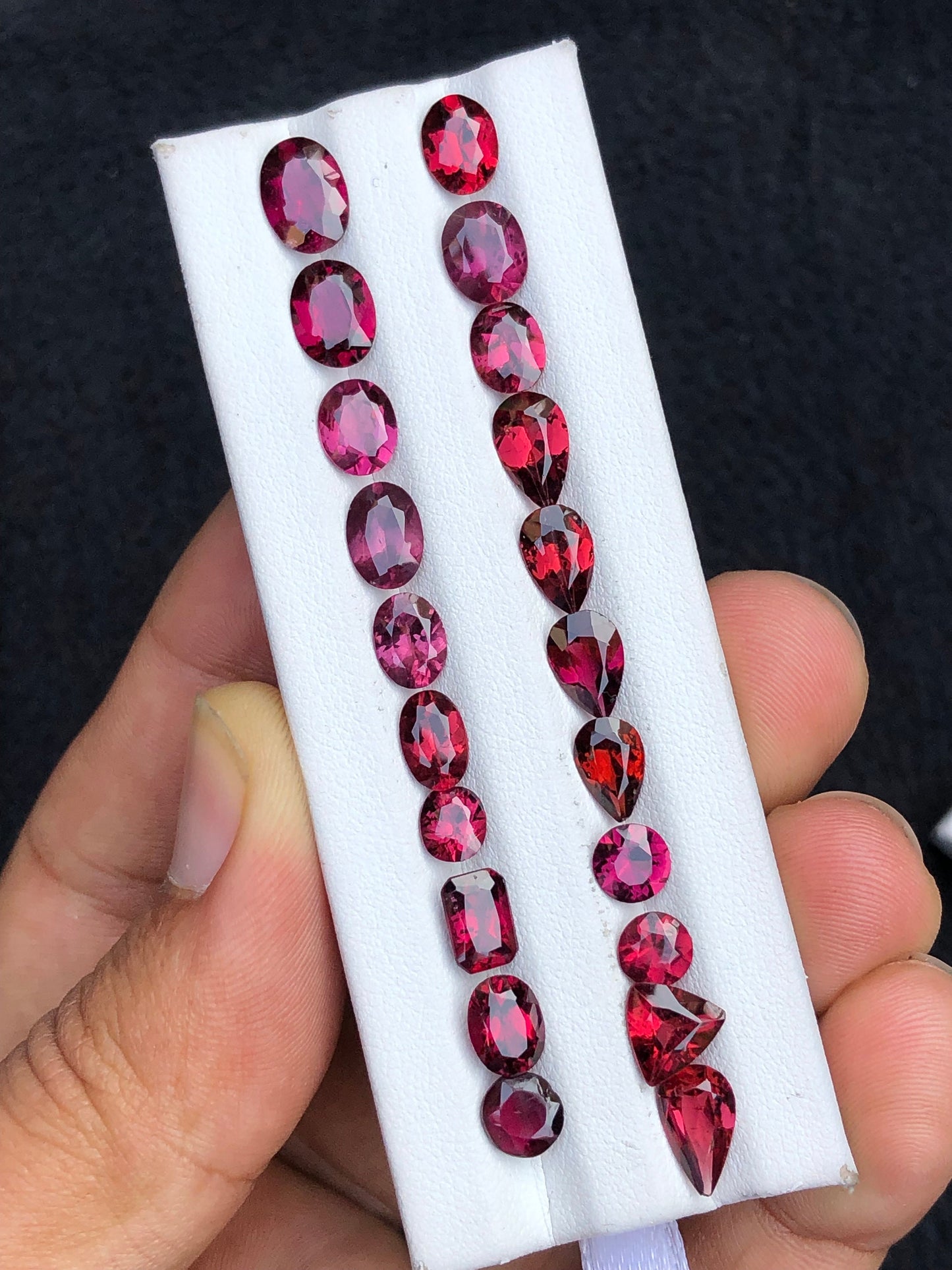 Natural faceted garnet 25.20 carats