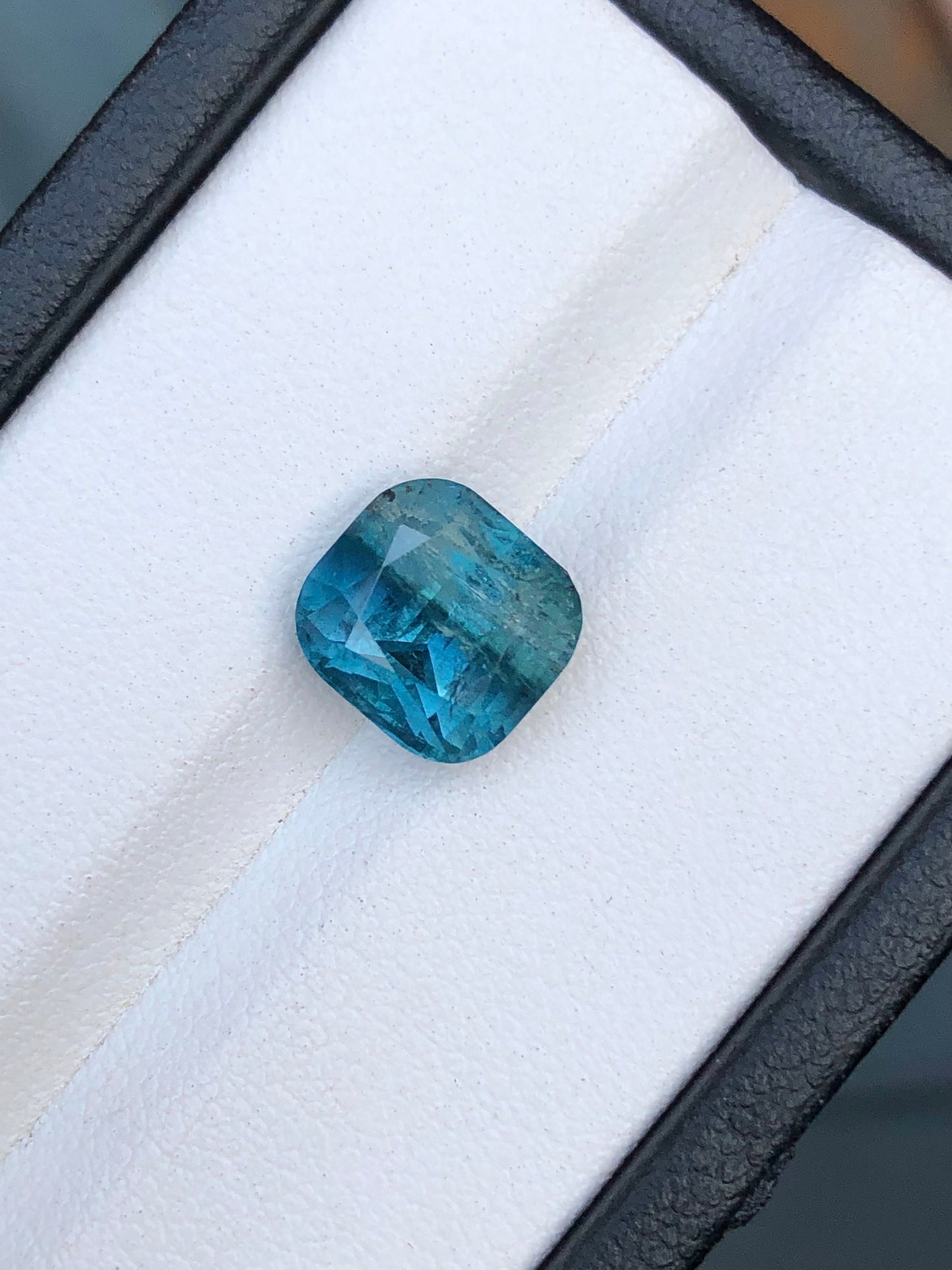 Blue tourmaline 3.65 carat natural