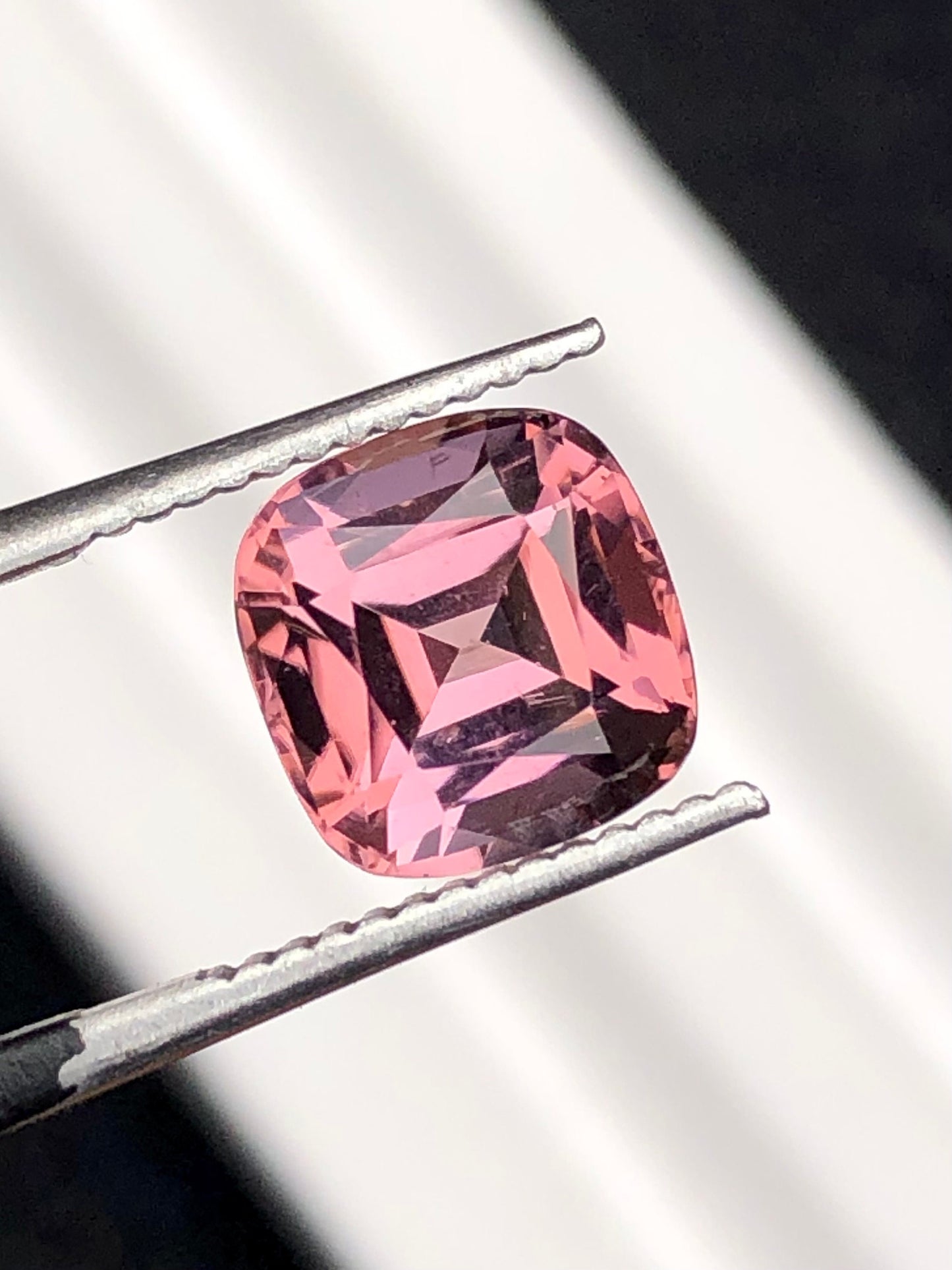 Pink tourmaline 2.80 carat natural