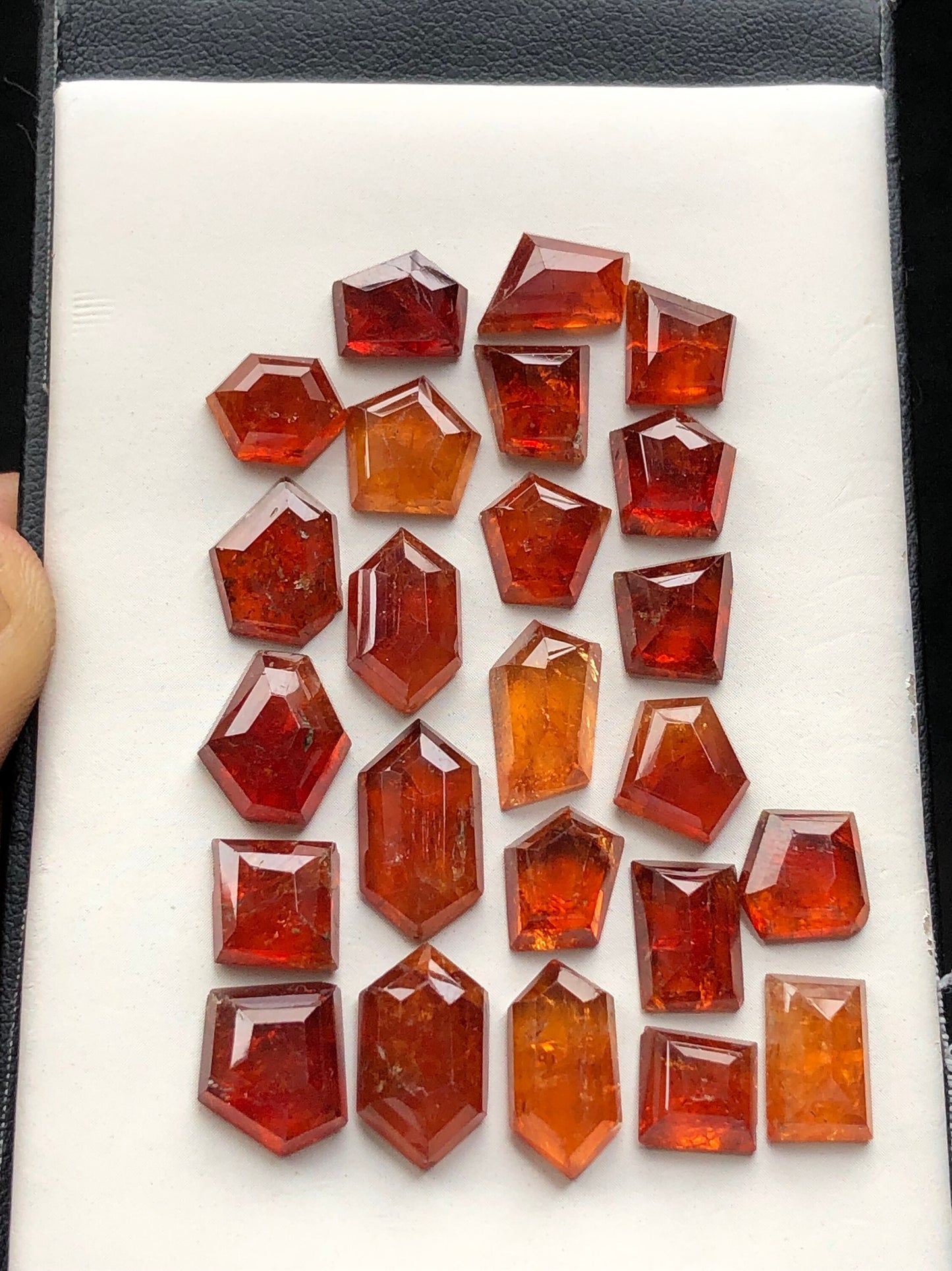 Natural garnet rose cuts 83.40 carats