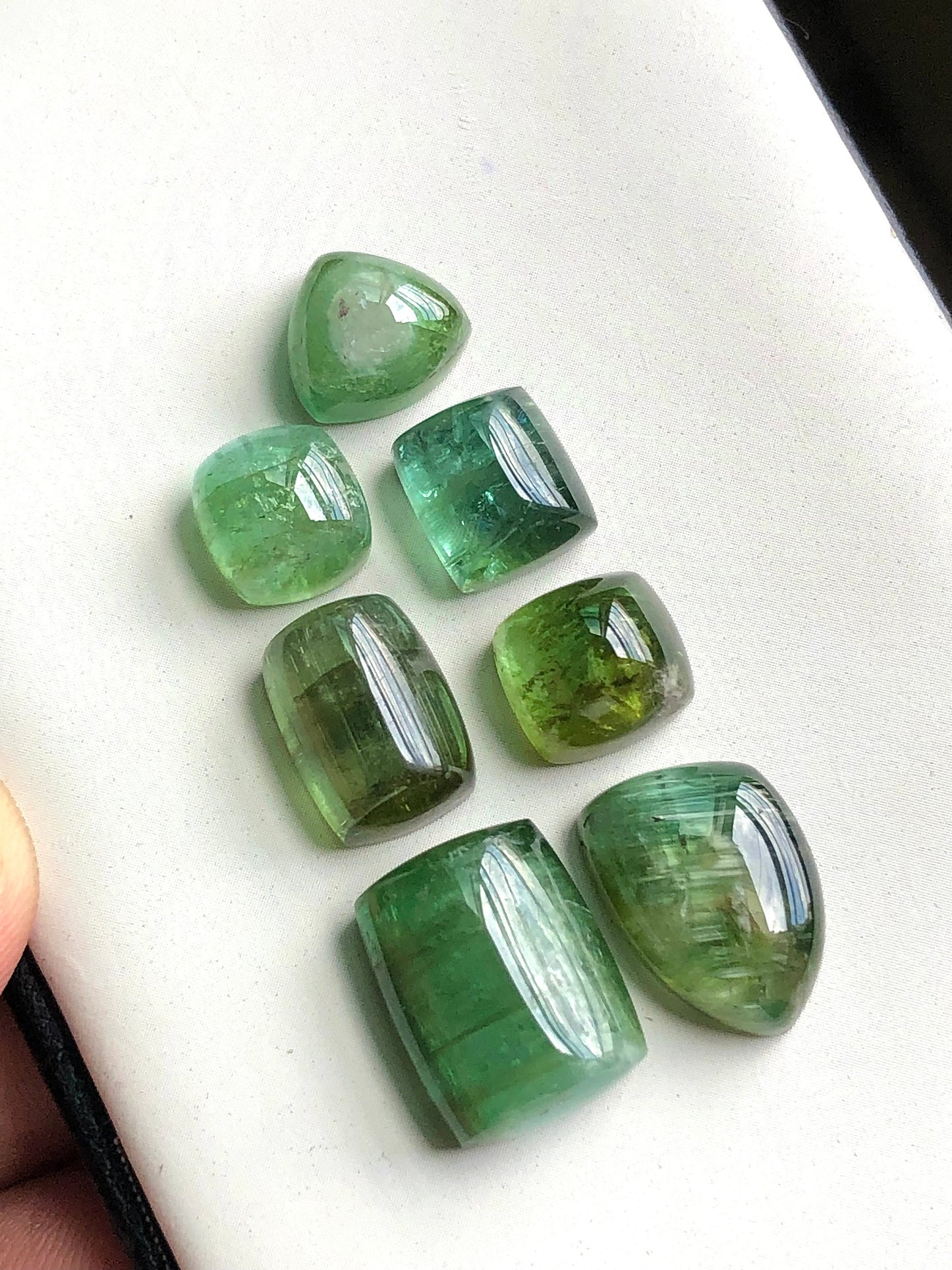 Green tourmaline cabochon lot 56 carats