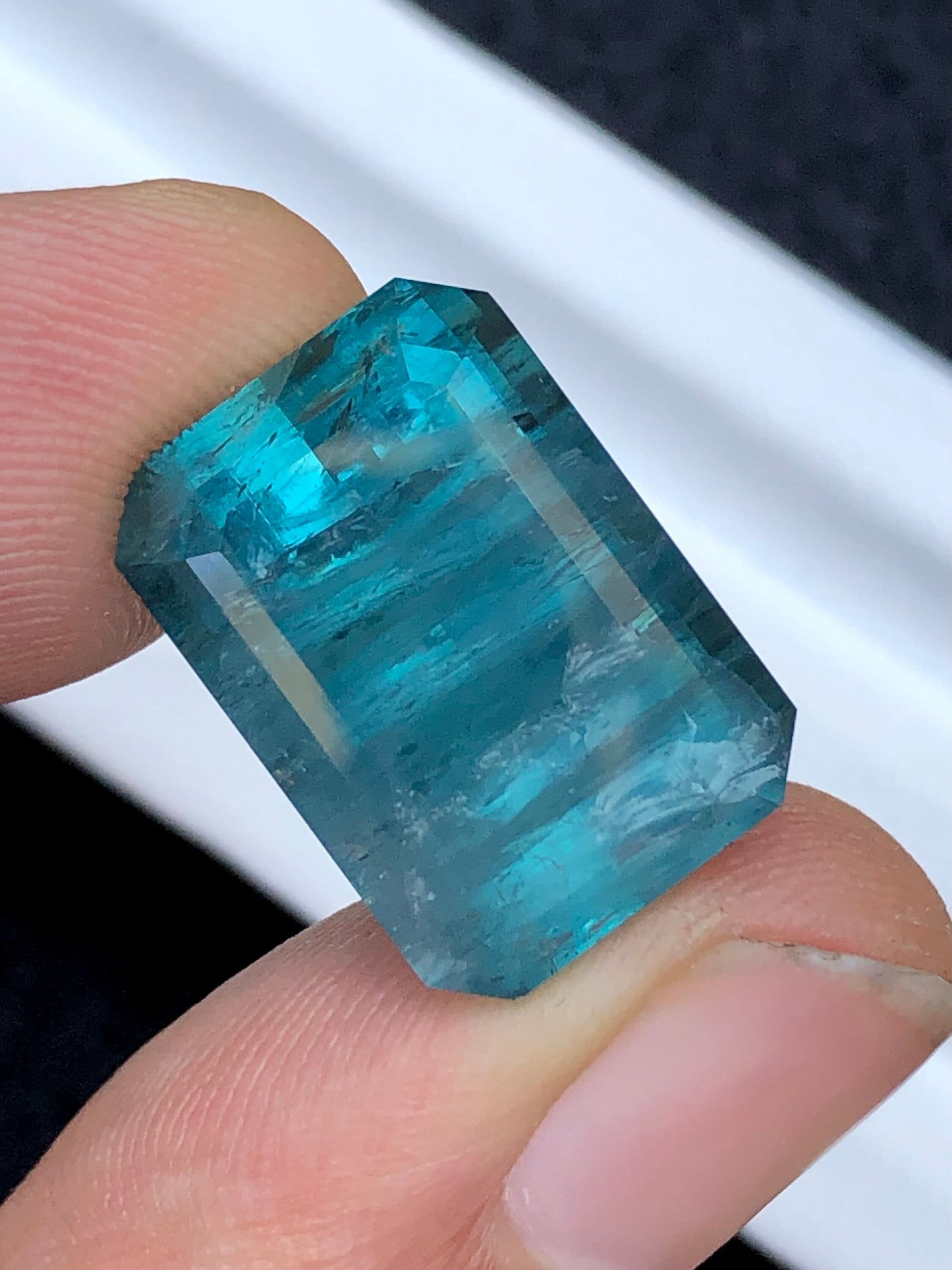 Blue tourmaline 19.90 carat