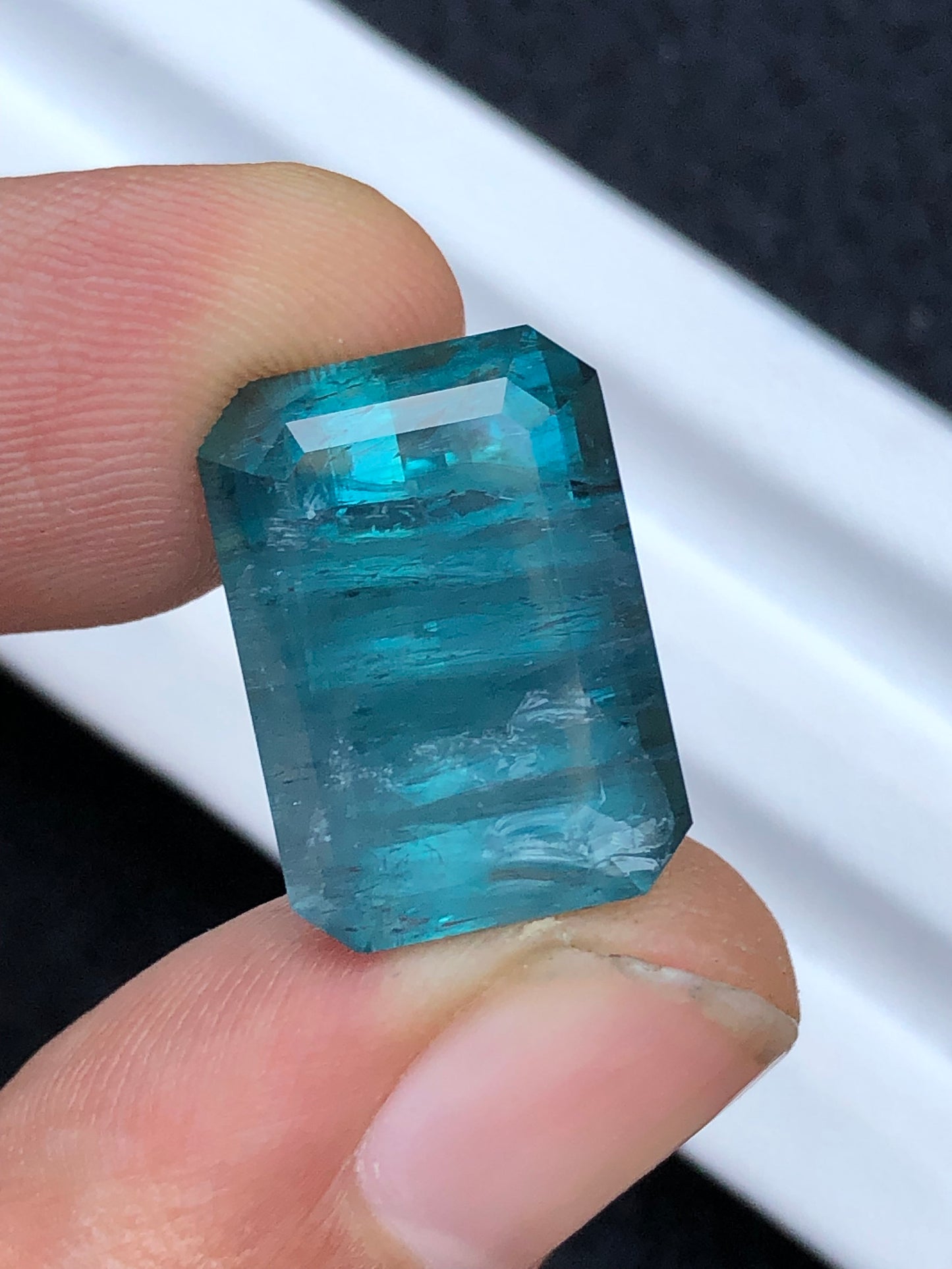 Blue tourmaline 19.90 carat