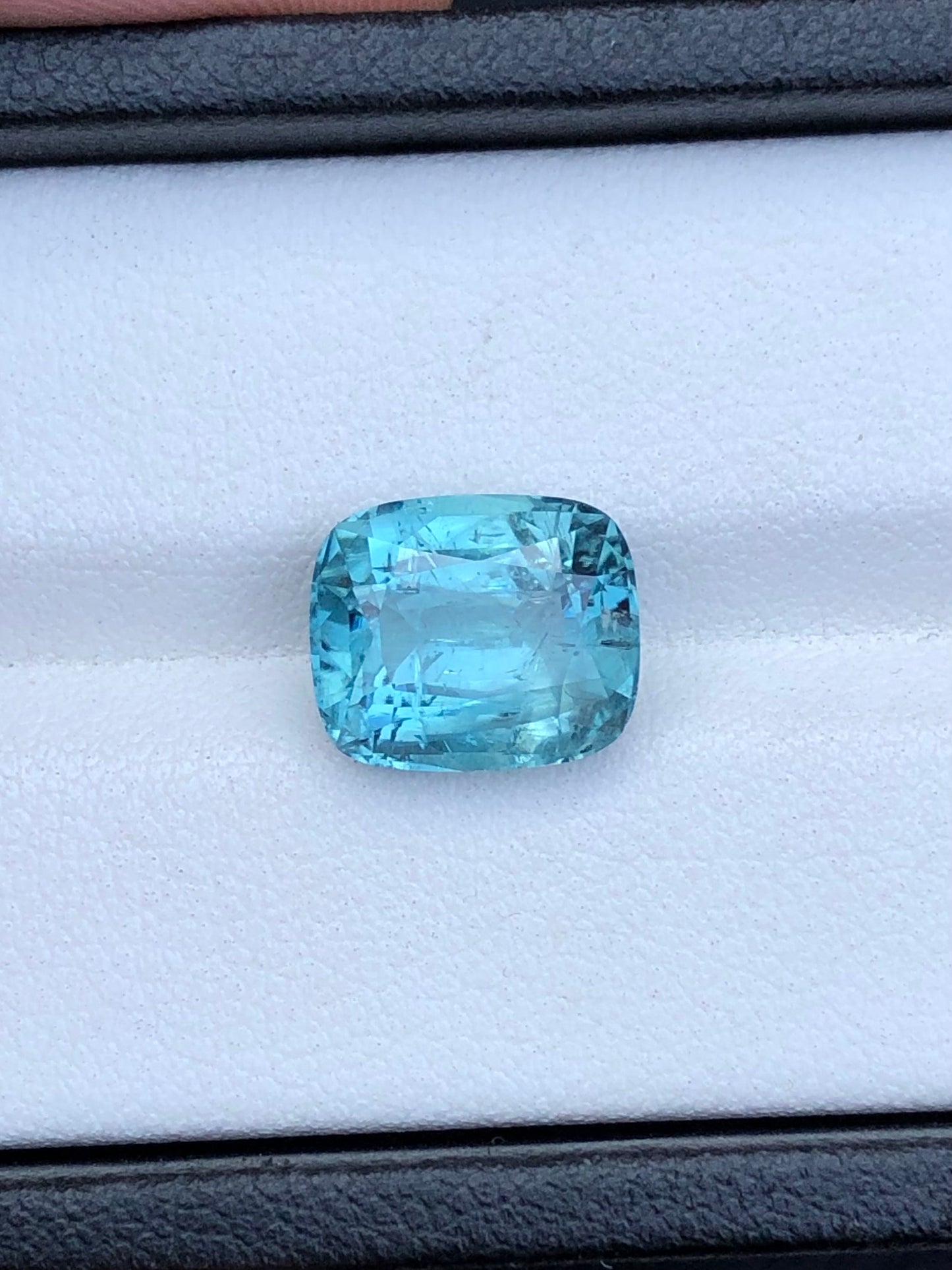 Blue tourmaline 4.60 carat natural