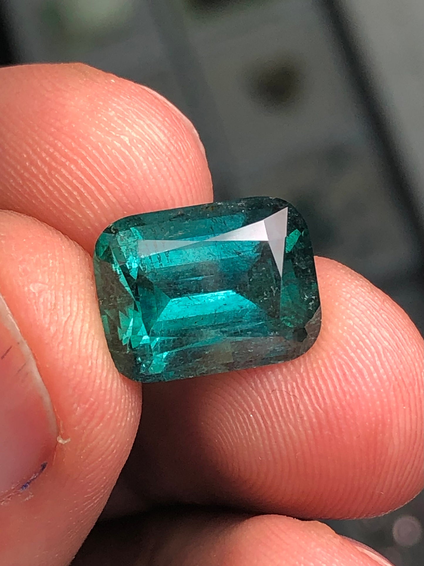 Blue tourmaline 7 carat