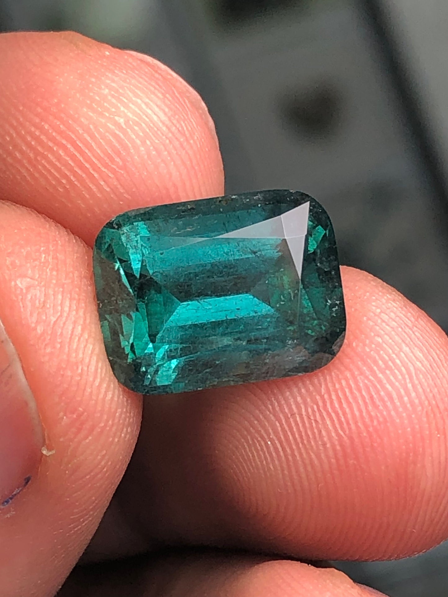 Blue tourmaline 7 carat